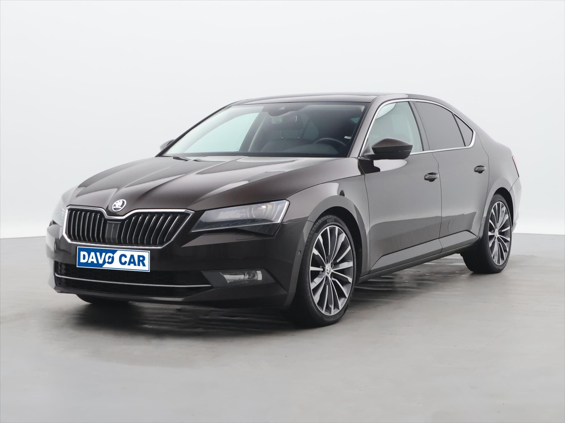 Škoda Superb, 2.0 TDI 140kW 4x4 Style CZ - fotka 3