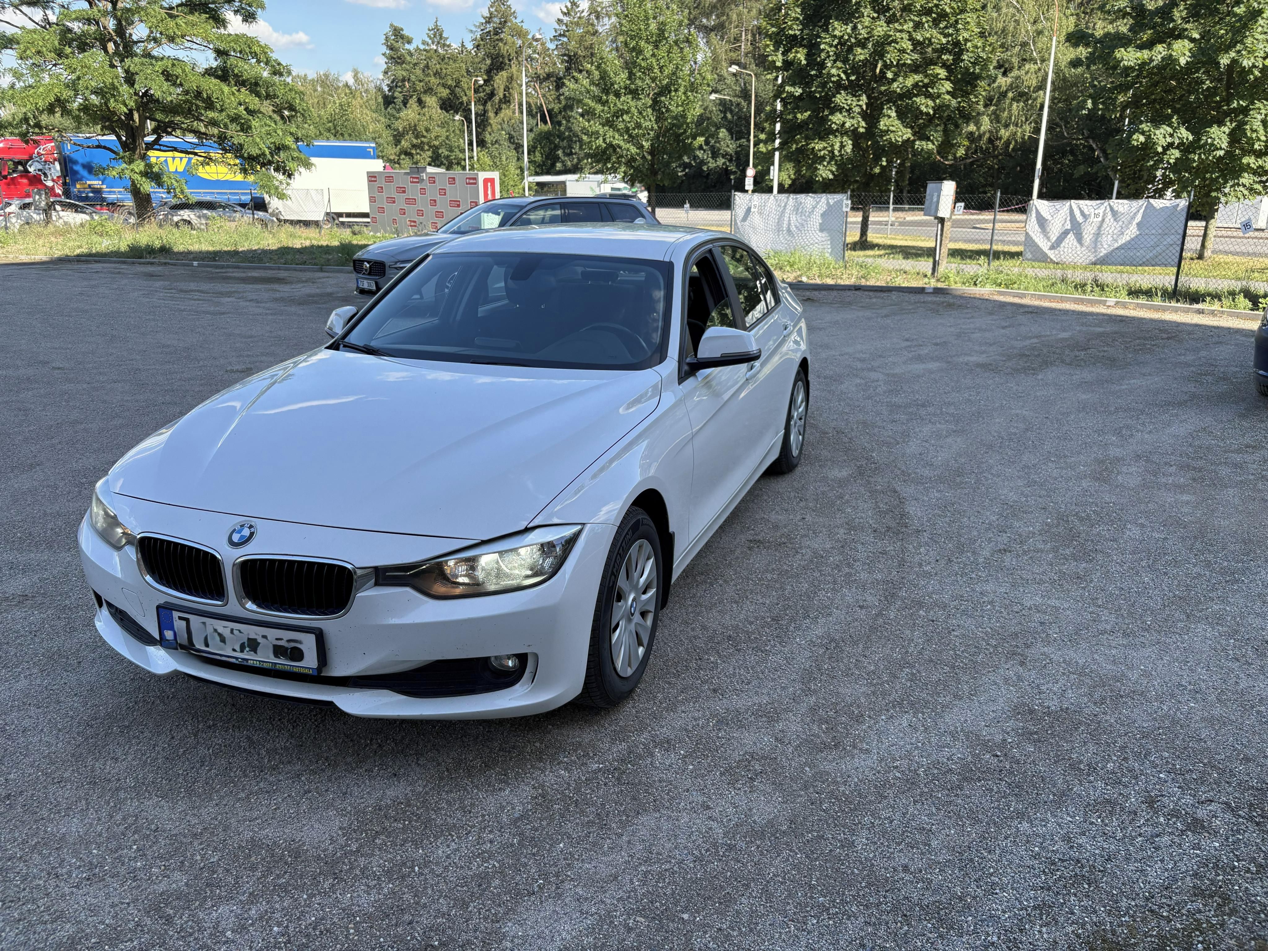 BMW Řada 3, 316D se serviskou!!! - fotka 2