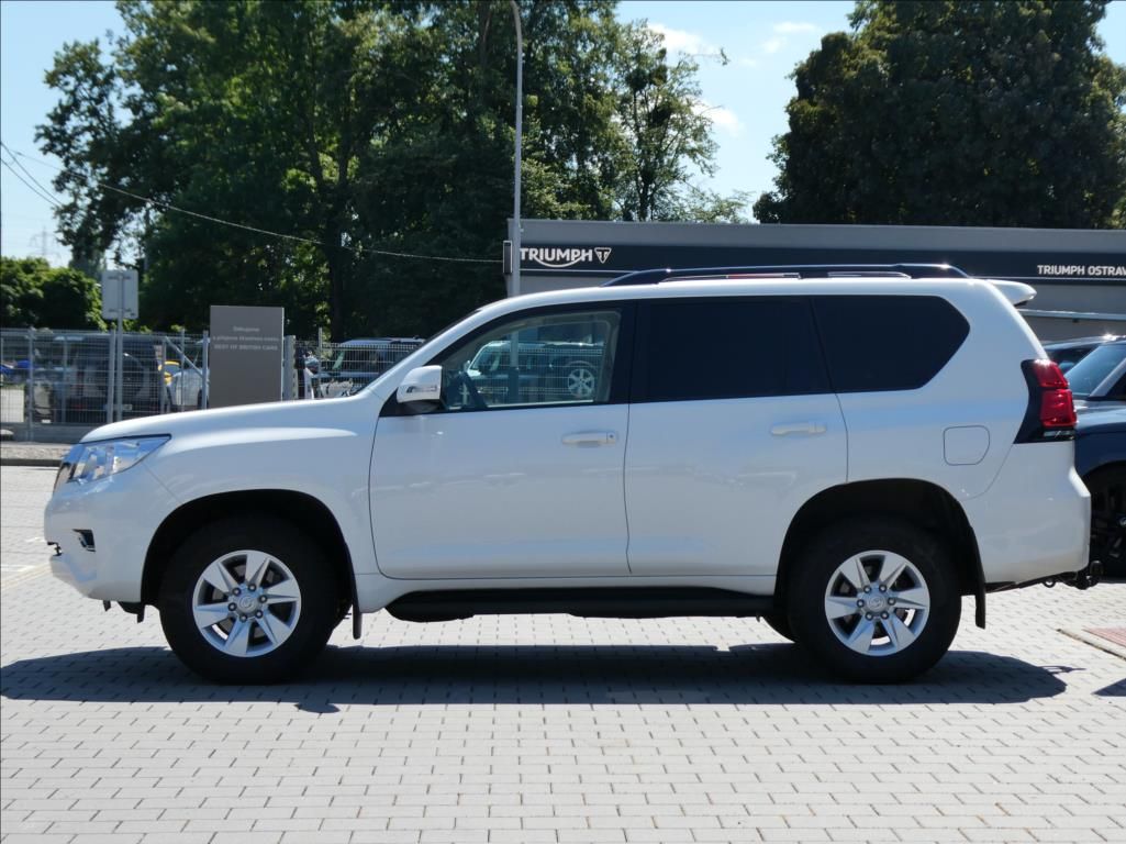 Toyota Land Cruiser, 2,8 D-4D 150kW 2Maj, ČR, DPH - fotka 2