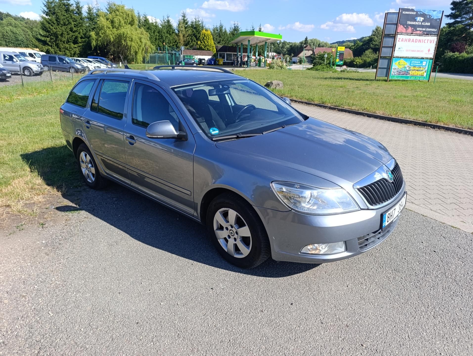 Škoda Octavia, 2.0 TDI Elegance - fotka 6