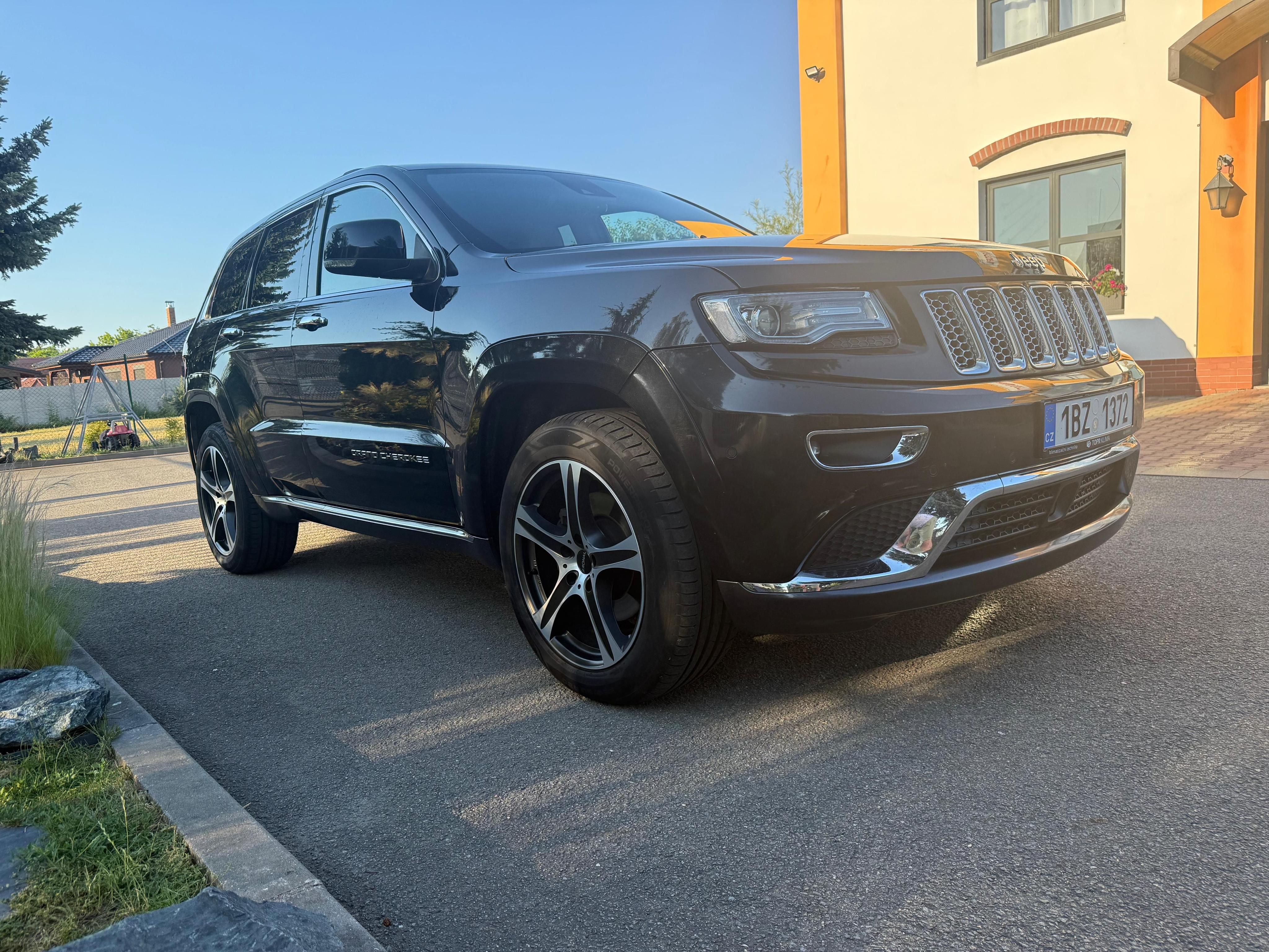Jeep Grand Cherokee, 3.0, nafta, 184KW, 4X4, 20"ALU - fotka 2