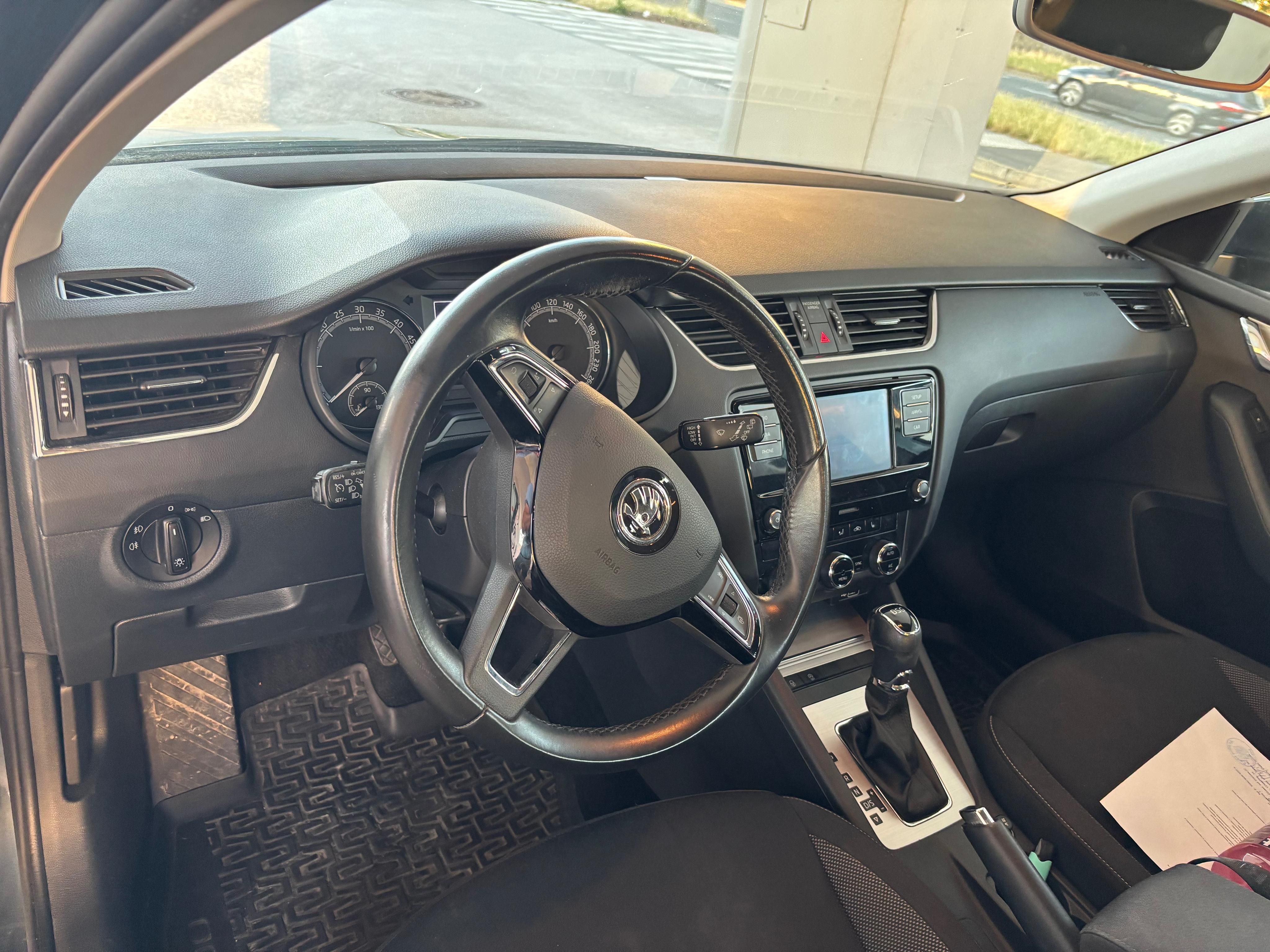 Škoda Octavia, Octavia III 2,0 TDI Combi - fotka 6