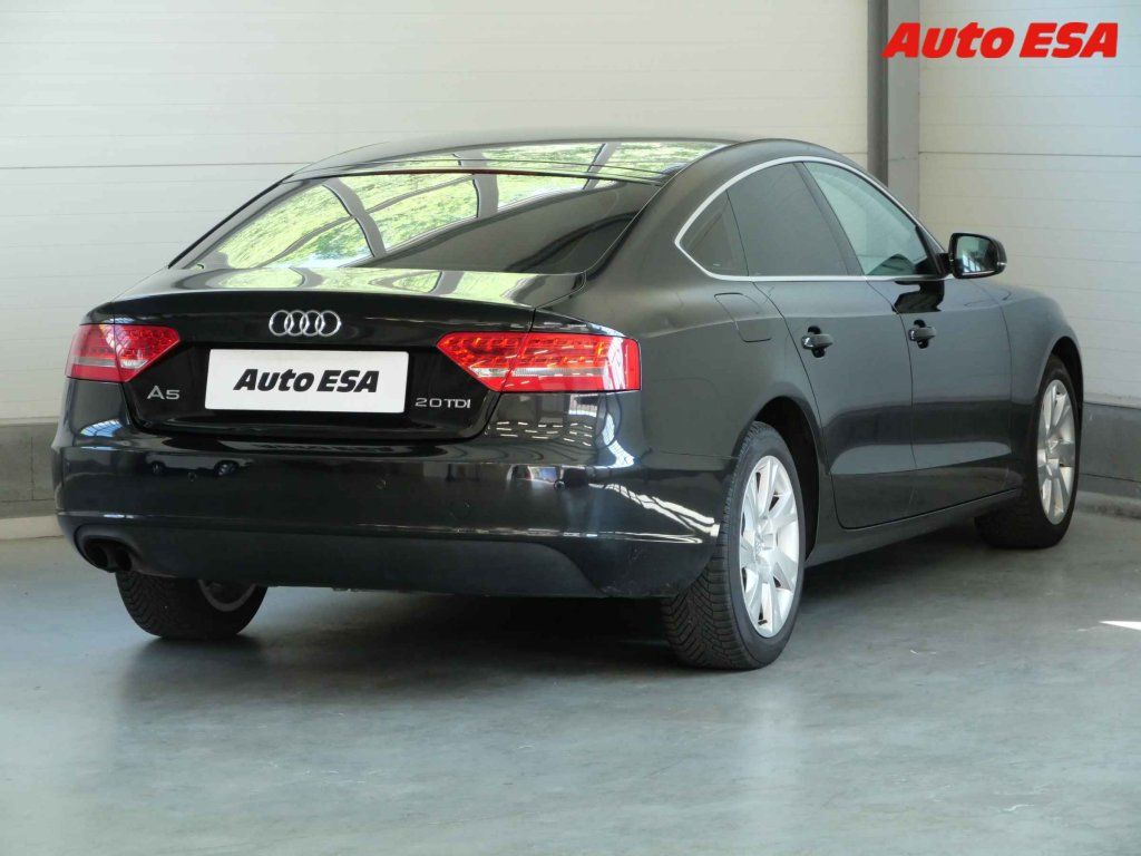 Audi A5, 2.0TDI - fotka 4