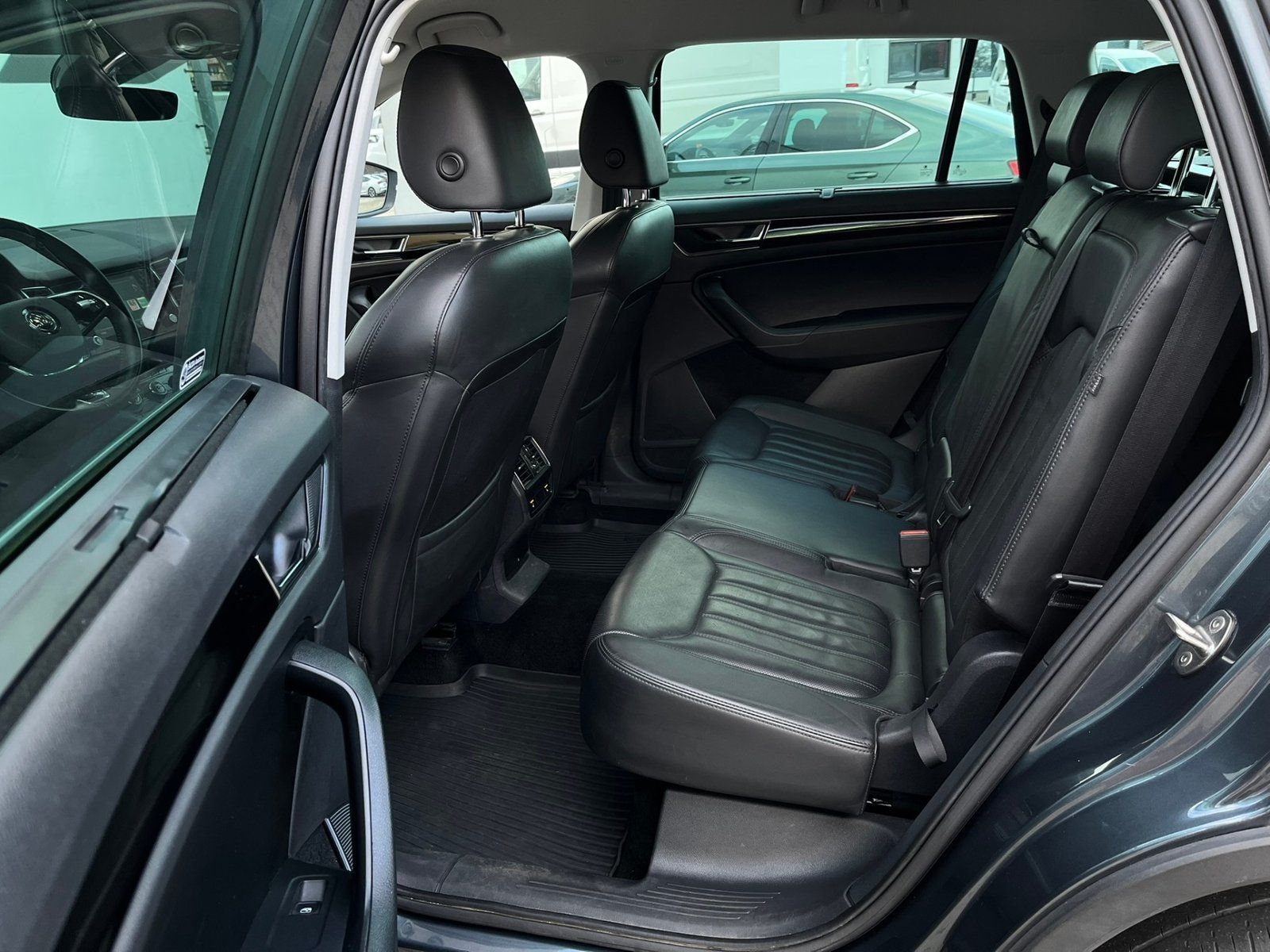 Škoda Kodiaq, Kodiaq 2.0TDi 147kW L&K 4x4 - fotka 6