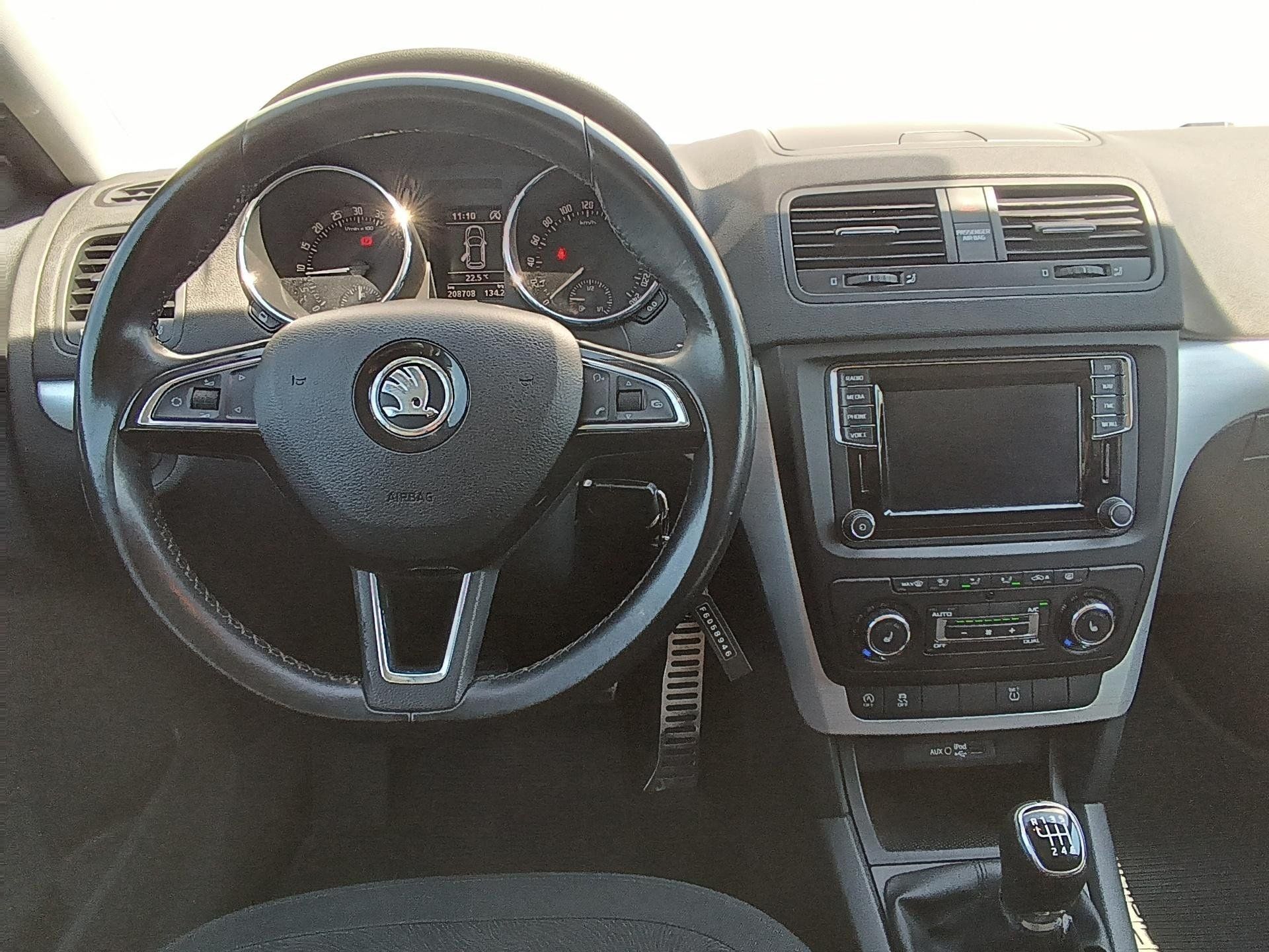 Škoda Yeti, Yeti Amb. Grt. 2,0TDi/103kw - fotka 5