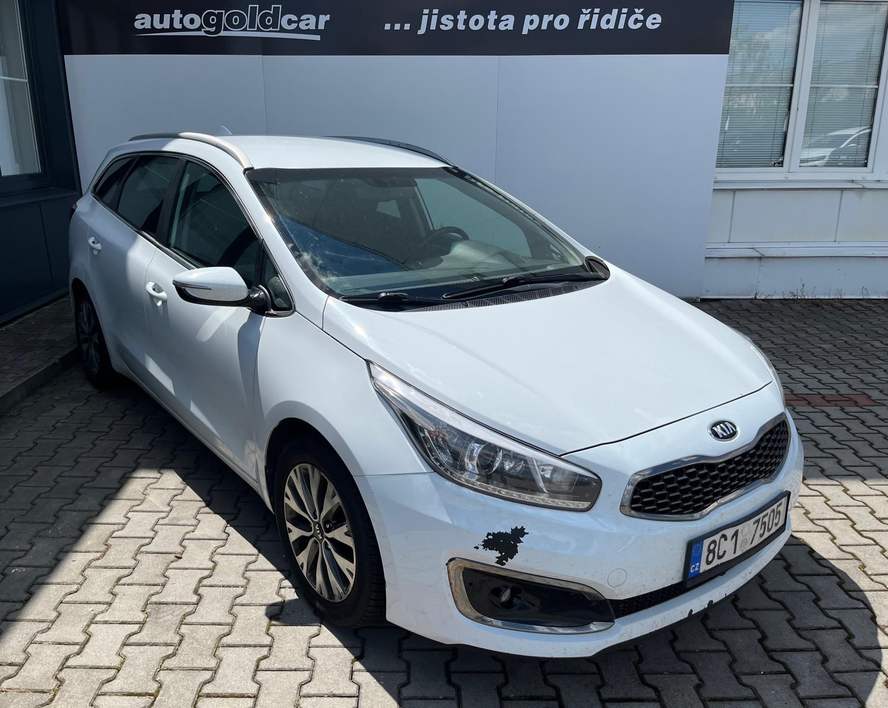 Kia Cee´d, Sportswagon Cool 1.6 GDI - fotka 3