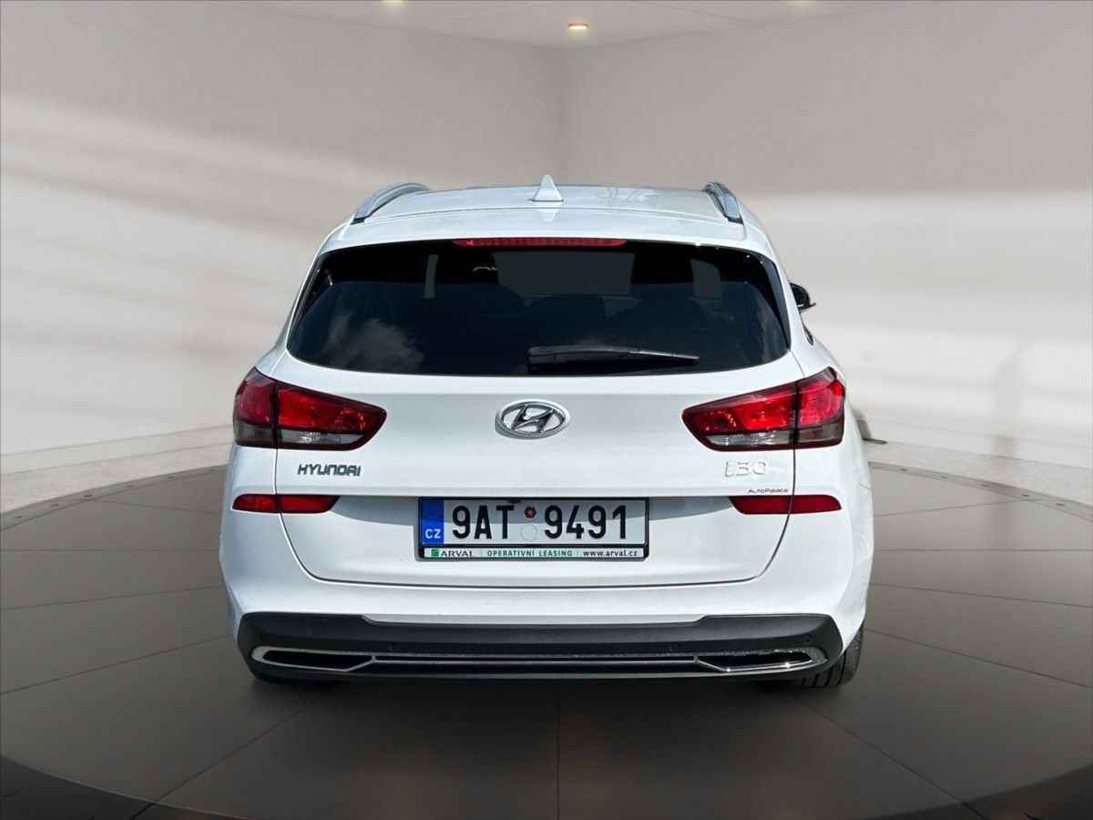 Hyundai i30, 1,0 TGDI 120 Smart - fotka 5