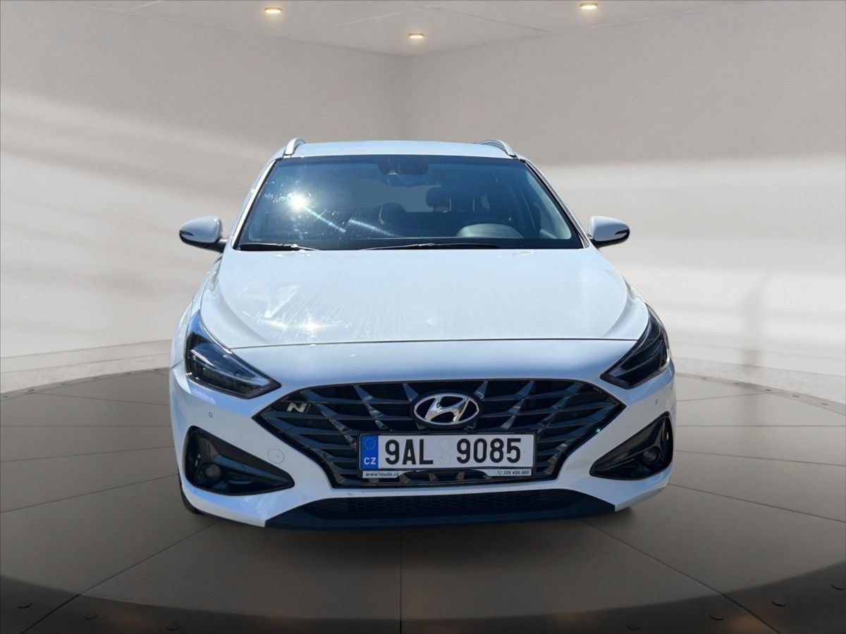 Hyundai i30, 1,5 T-GDI Smart 5d - fotka 2