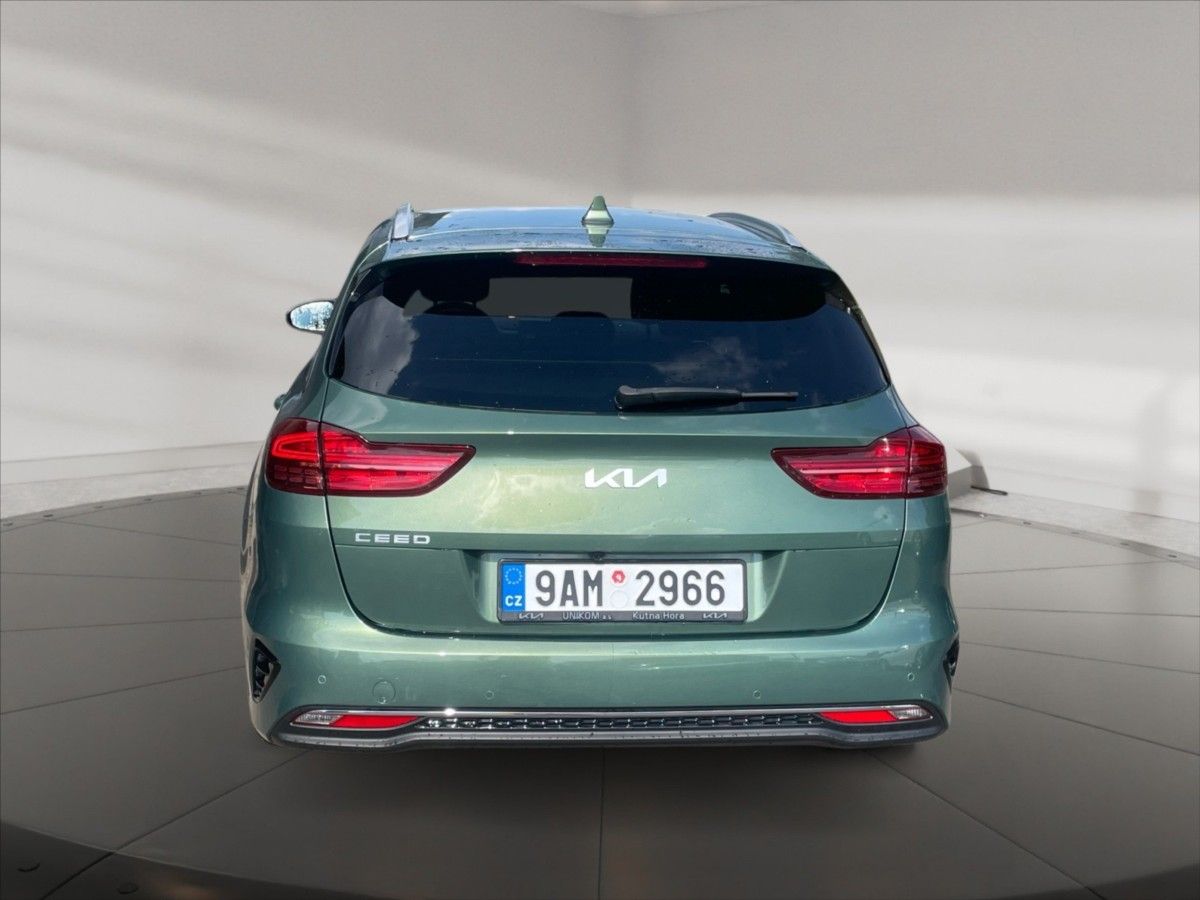 Kia Cee´d, 1,5 T-GDI 118 Top AT - fotka 5