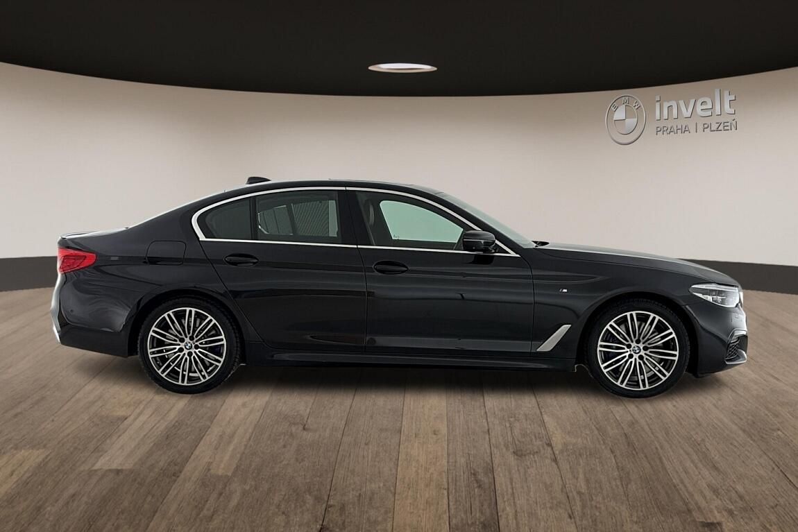 BMW Řada 5, 540d xDrive - fotka 2
