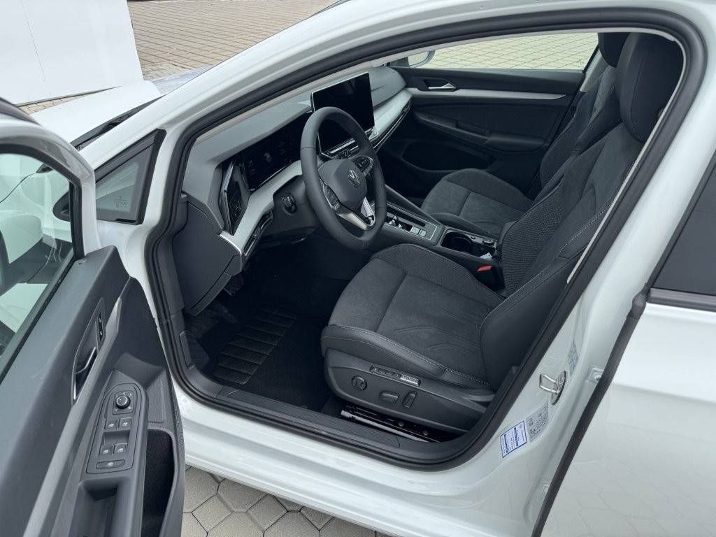 Volkswagen Golf, People 7DSG mHEV 1,5eTSI - fotka 5