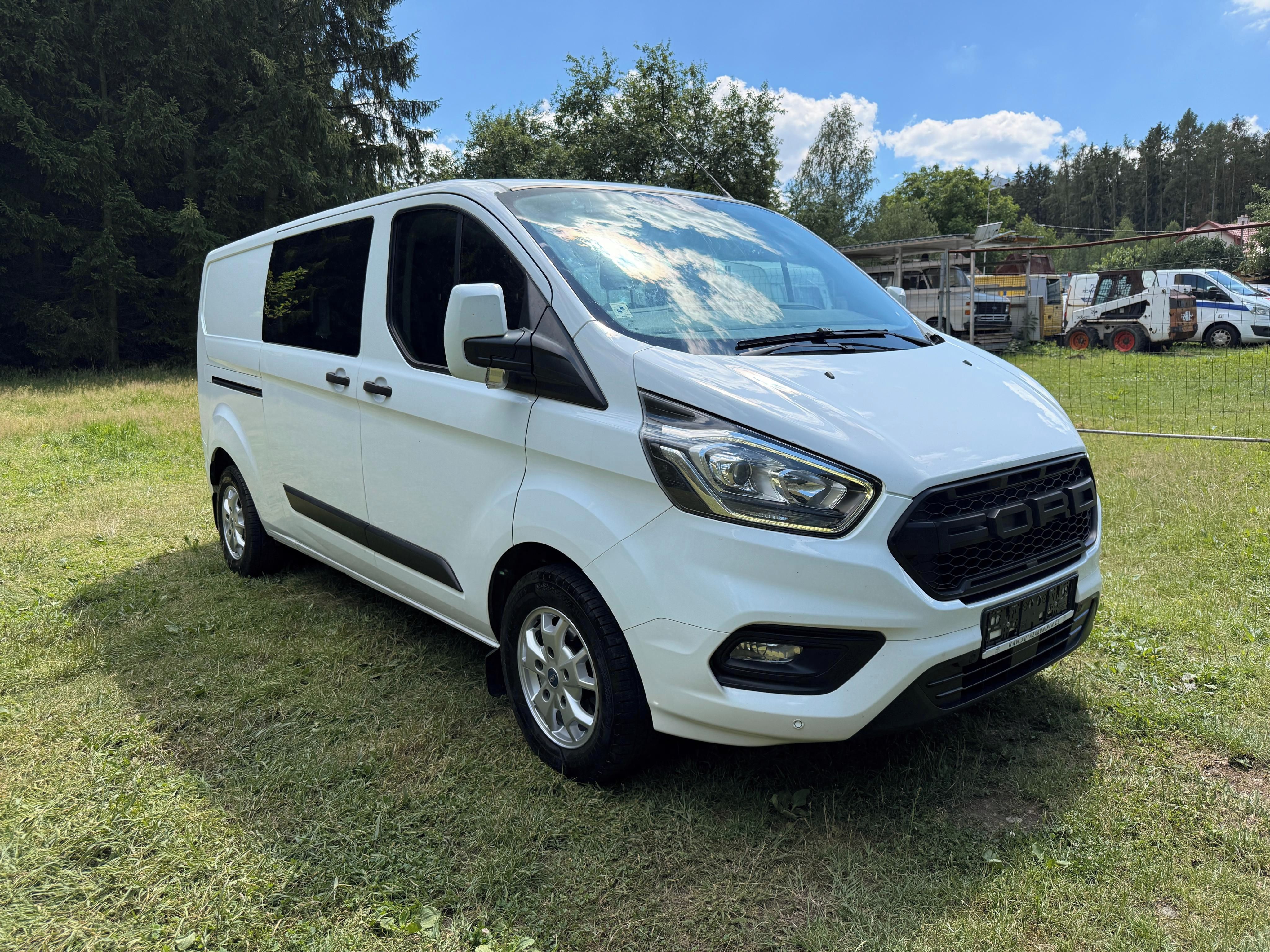 Ford Transit Custom, 2,0Ecoblue 6míst L2 tažný - fotka 2