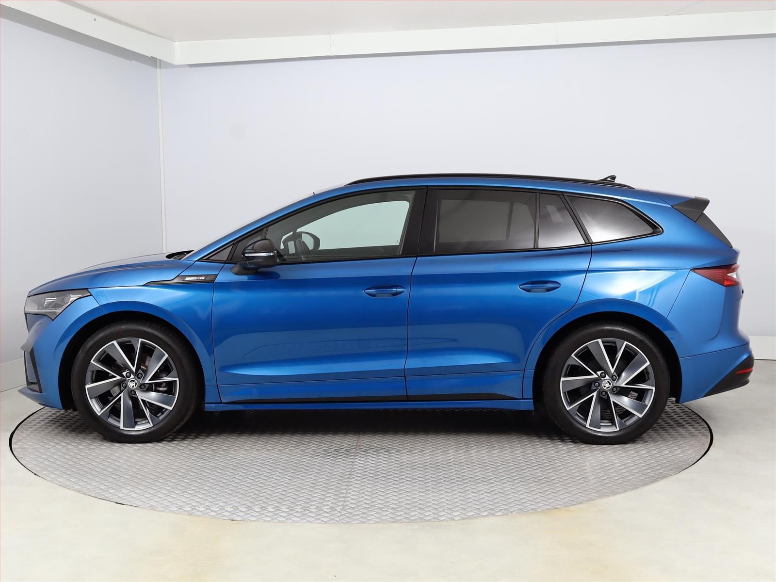 Škoda Enyaq iV, iV 60 (62 kWh), SoH 92% - fotka 3