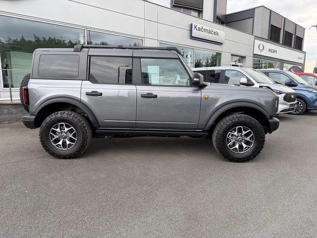 Ford Bronco, Badlands, 2.7 EcoBoost V6 Twin - fotka 2