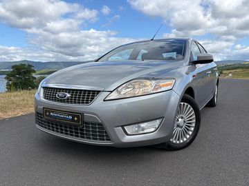 2.0i TITANIUM SEDAN