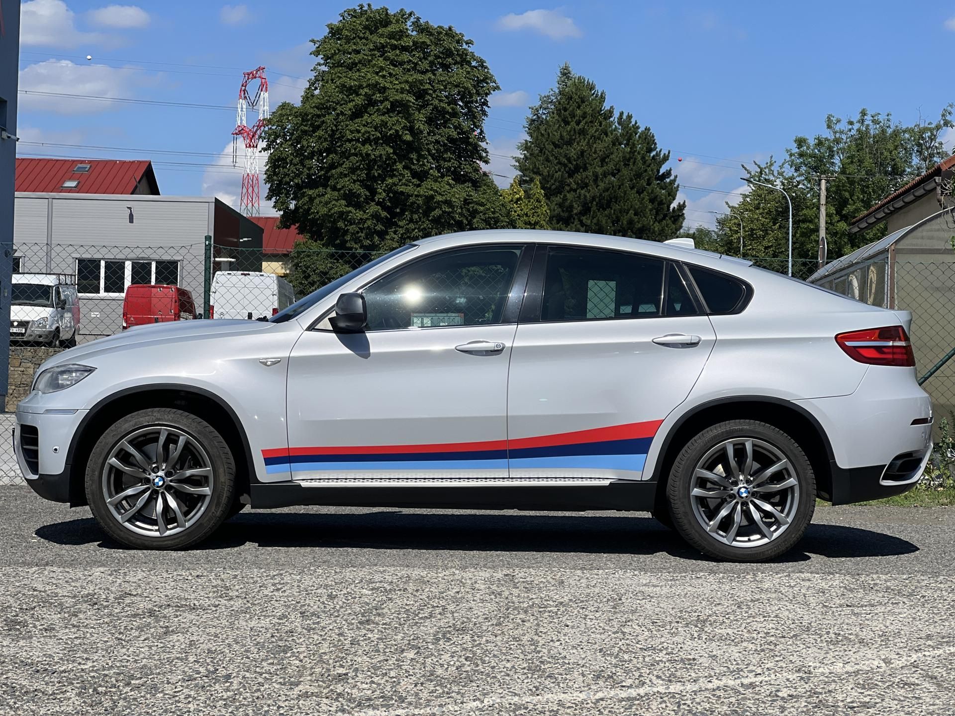BMW X6, M50D xDrive 280kw KOUPENO V ČR - fotka 4