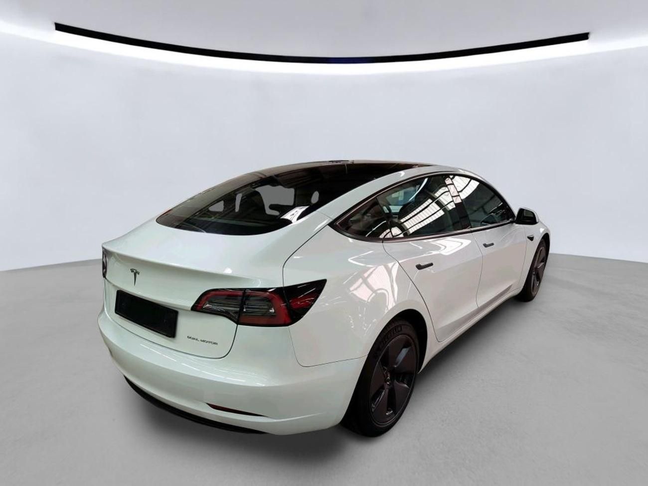 Tesla Model 3, LONG RANGE DUAL MOTOR SOH 97% - fotka 4