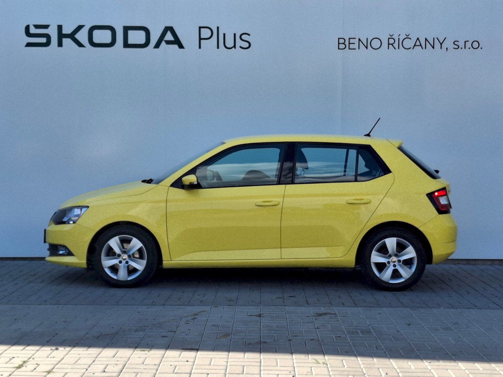 Škoda Fabia, Ambition Plus 1,0Mpi 44kW - fotka 3