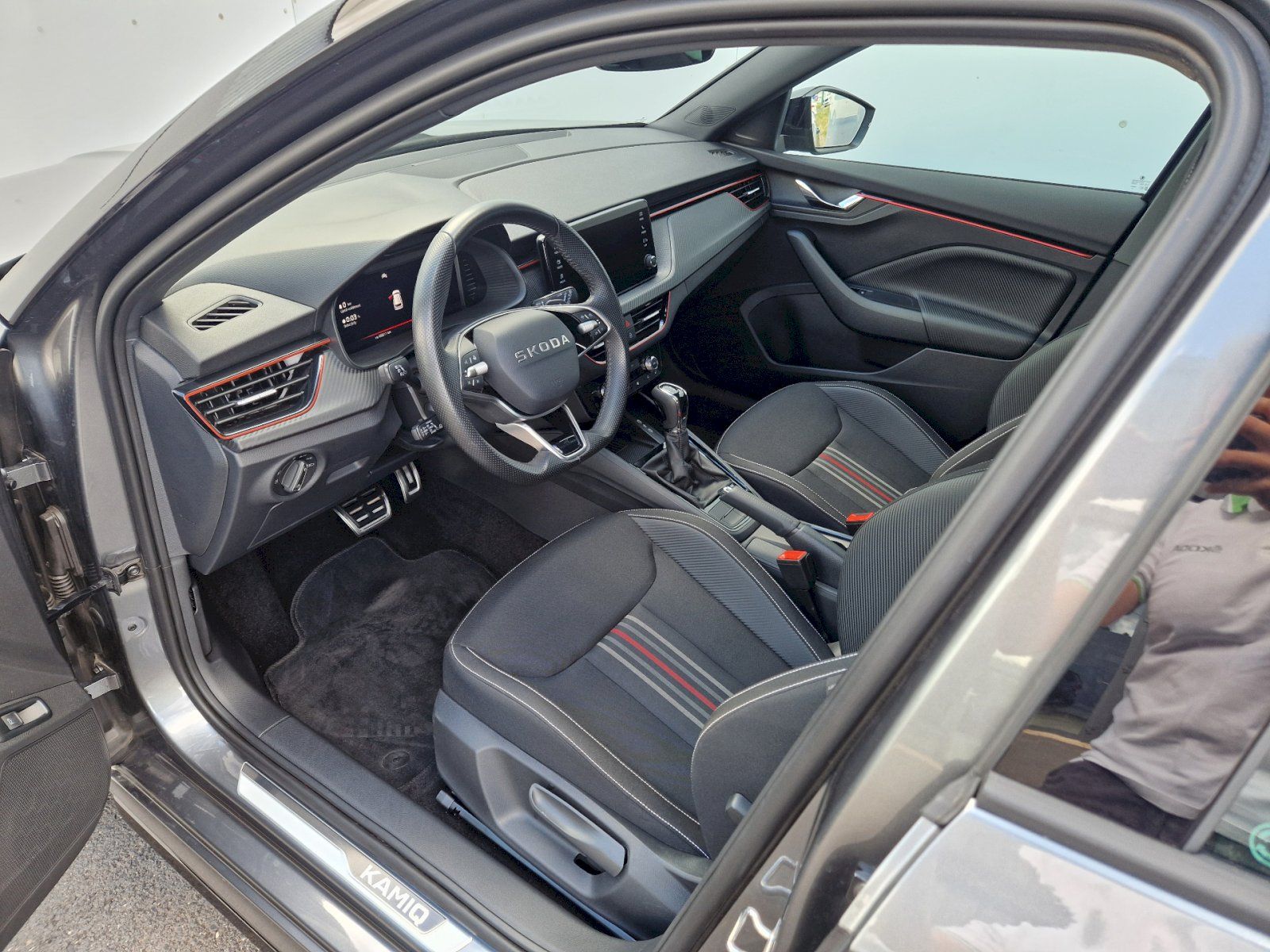 Škoda Kamiq, 1.0TSI 85kW DSG Monte Carlo Pl - fotka 6