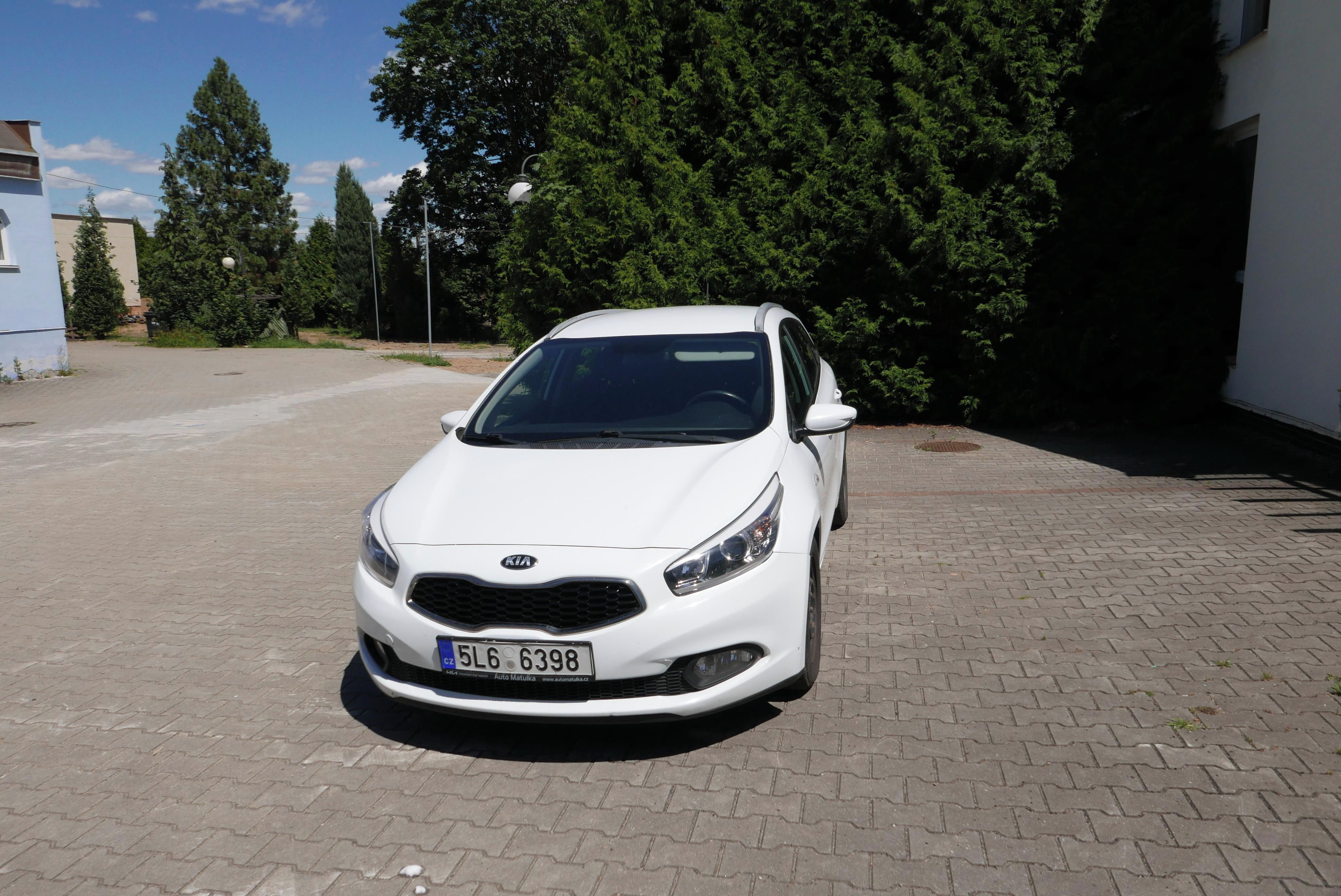 Kia Cee´d, 1.6 GDI Servisní knížka