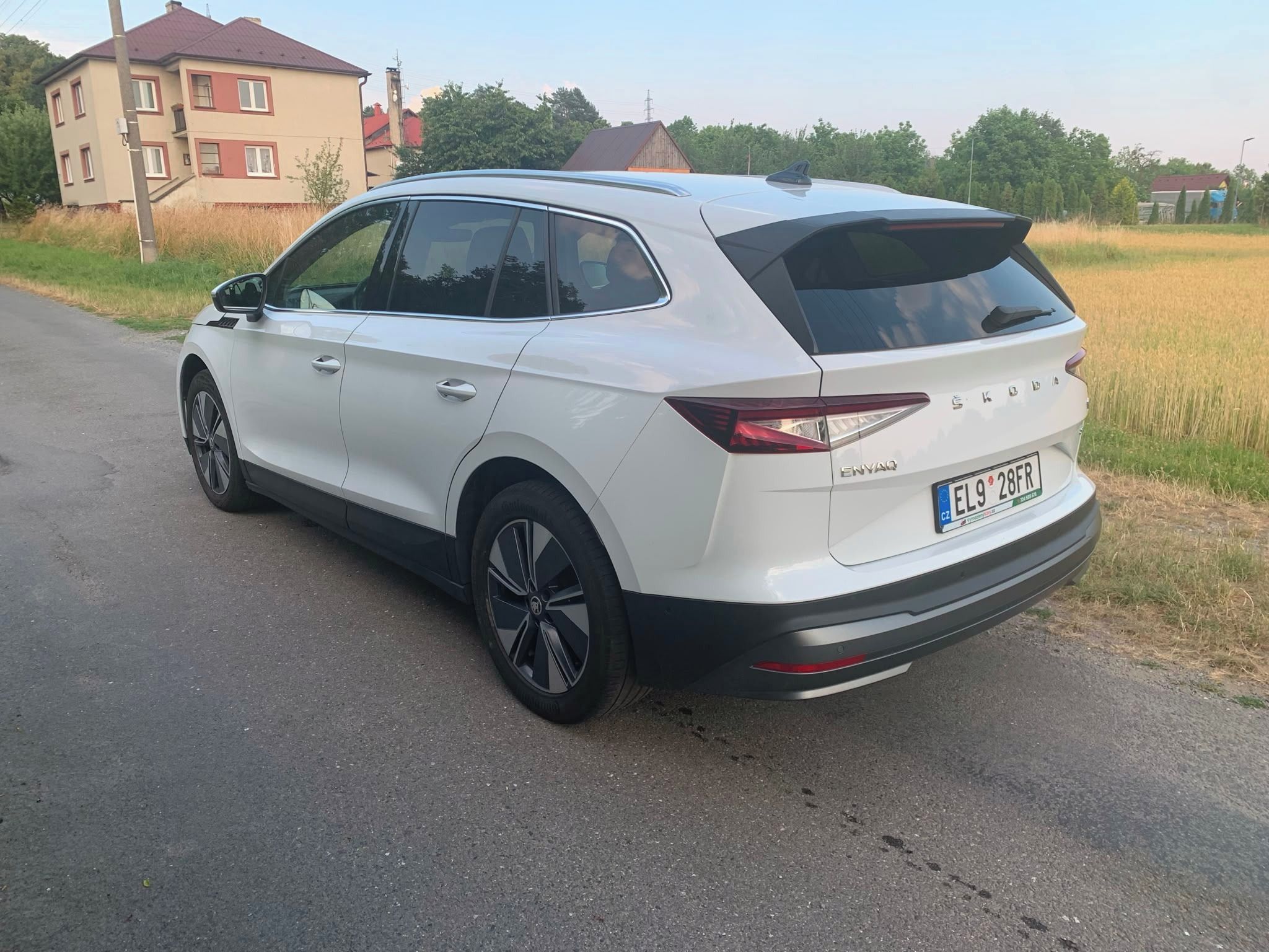 Škoda Enyaq iV, baterie 80, tažné, SoH 92, DPH - fotka 3