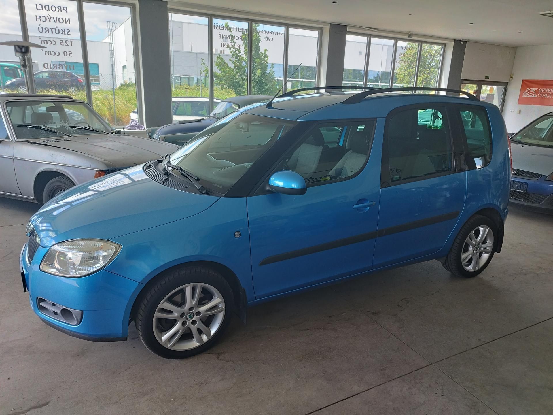 Škoda Roomster, 1,6I,77KW,KLIMA,ALU SE.KNIHA - fotka 4