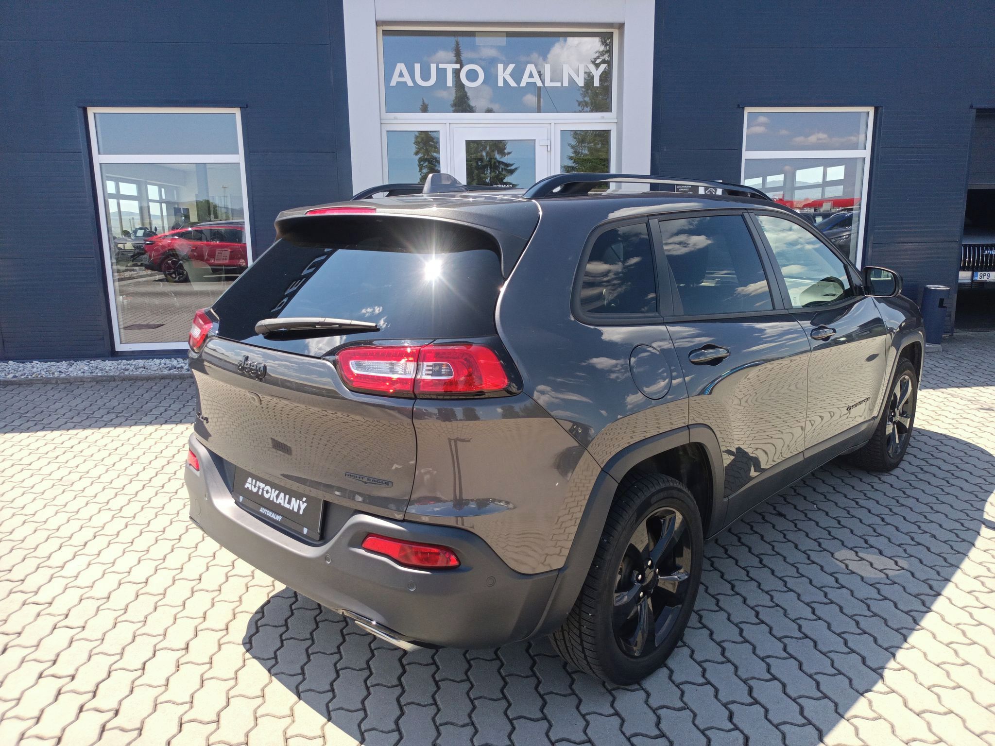 Jeep Cherokee, 2,2 4WD 9ATX 200k Limited - fotka 4