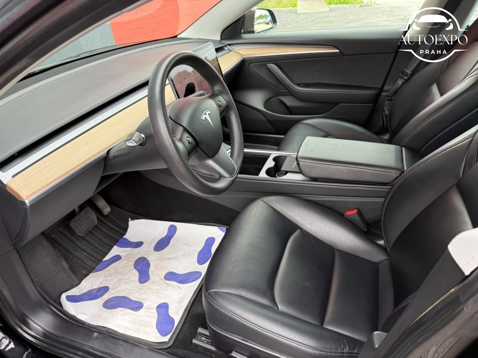 Tesla Model 3, Long Range Dual AWD - fotka 5