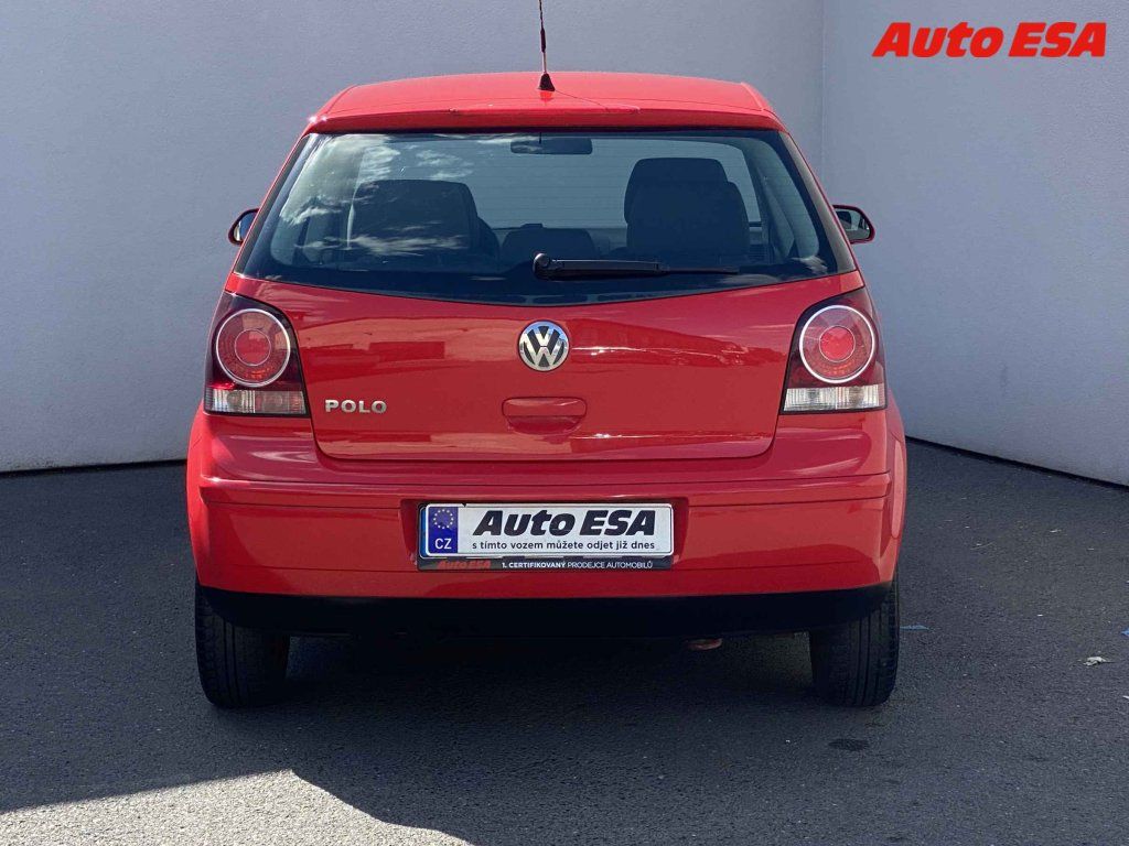 Volkswagen Polo, 1.2 HTP,2.maj,ČR,klima - fotka 5