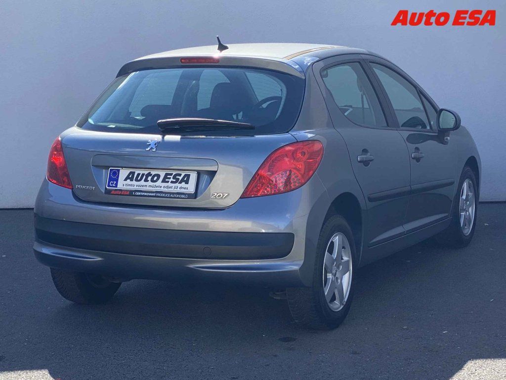 Peugeot 207, 1.4 i - fotka 4