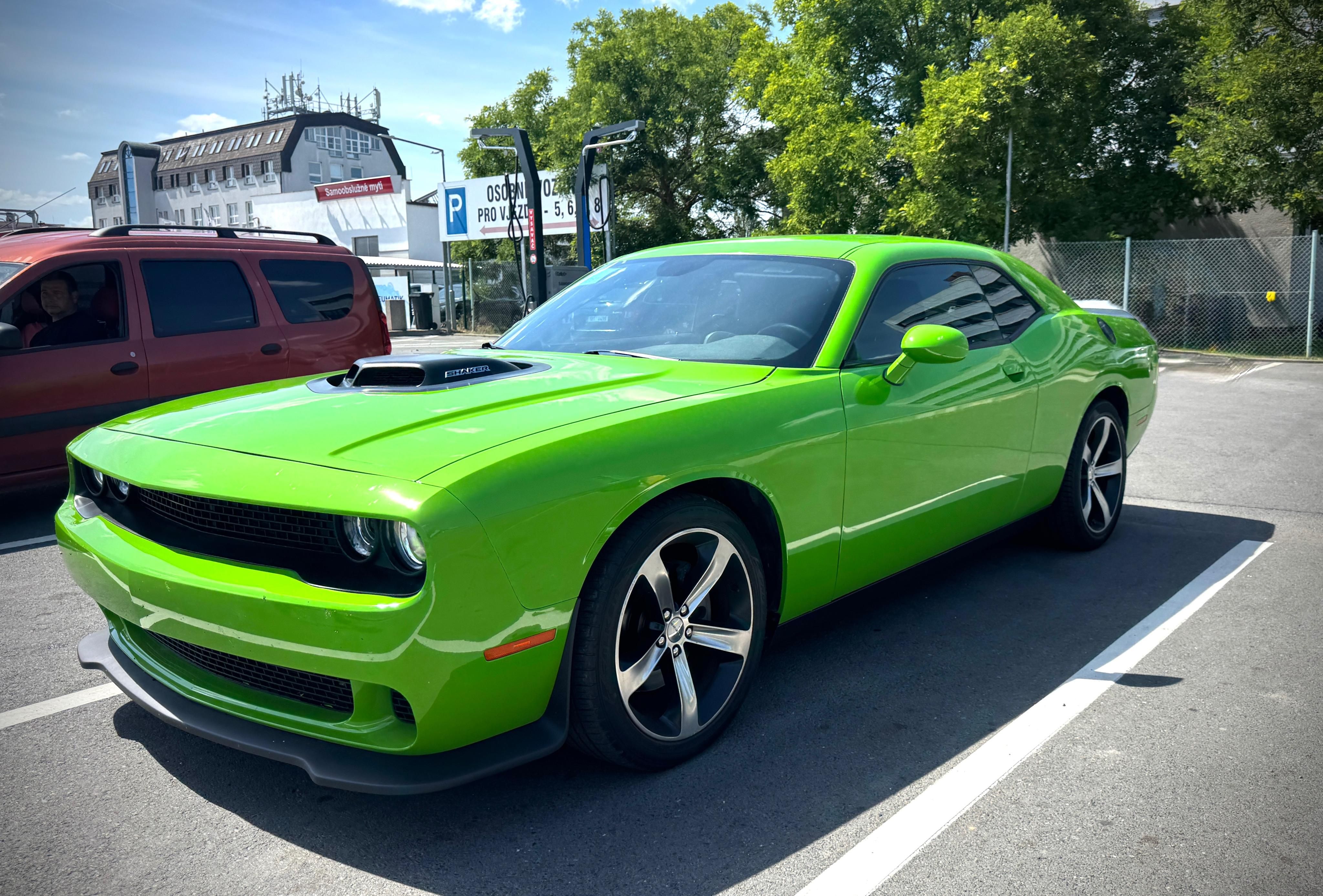 Dodge Challenger, Dodge Challenger 5.7 Shaker - fotka 5