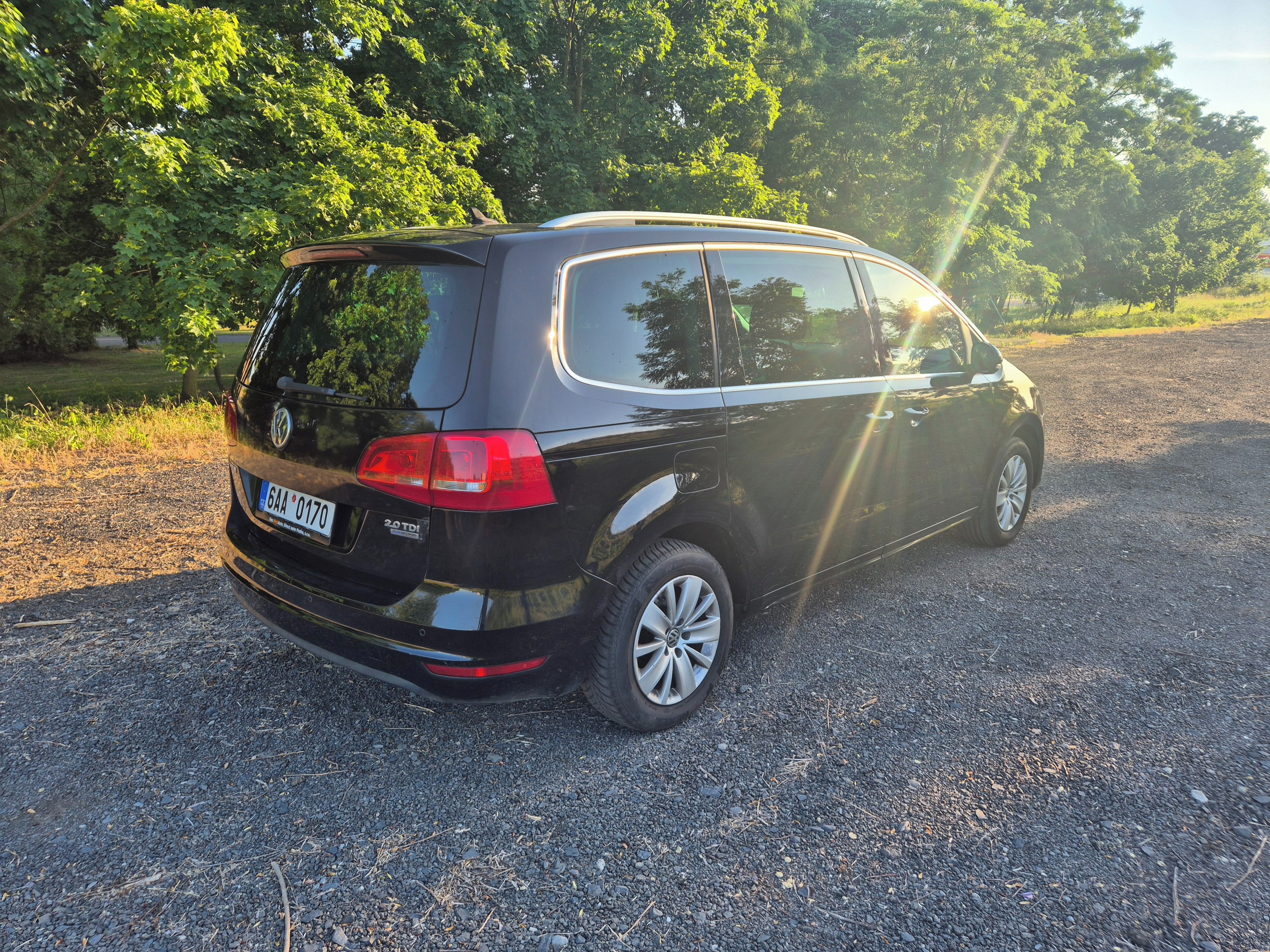 Volkswagen Sharan, 2.0tdi, DSG, 7 míst - fotka 3