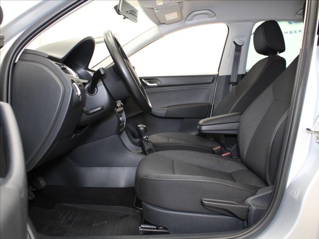 Škoda Rapid, 1,2 TSi 63kW Fresh 1.maj.ČR - fotka 6