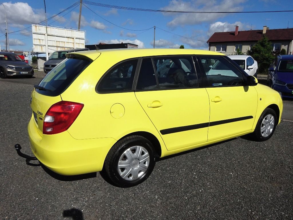 Škoda Fabia, COMBI II FC Eleg. 1,6 TDI - ČR - fotka 4