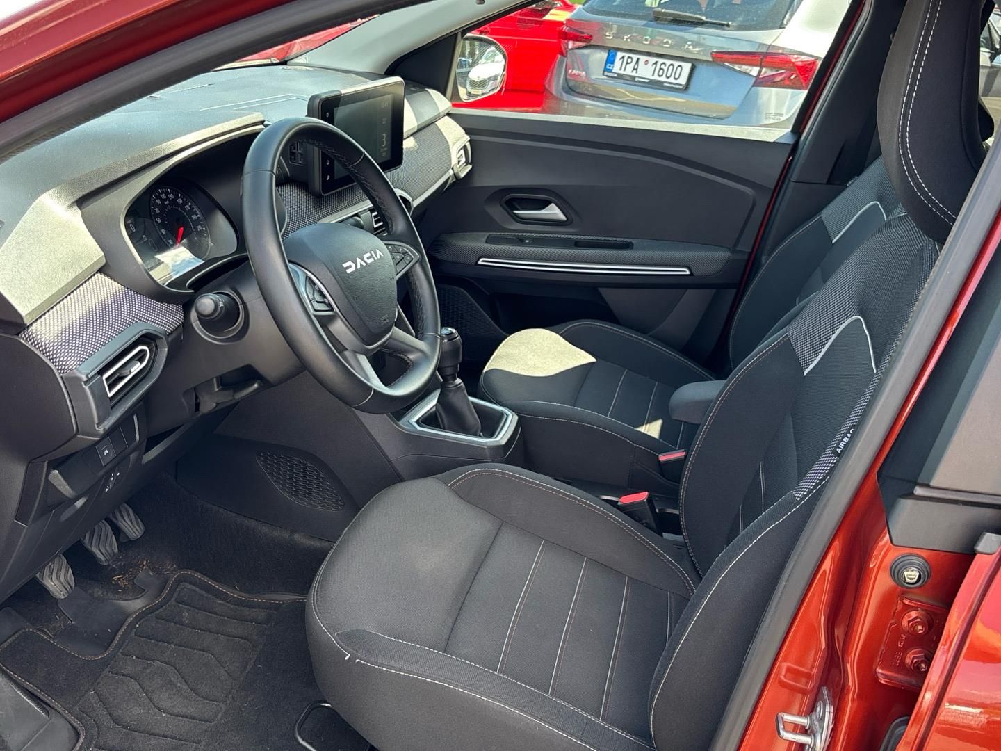 Dacia Jogger, 1.0 TCe / 67 kW Extreme LPG - fotka 5