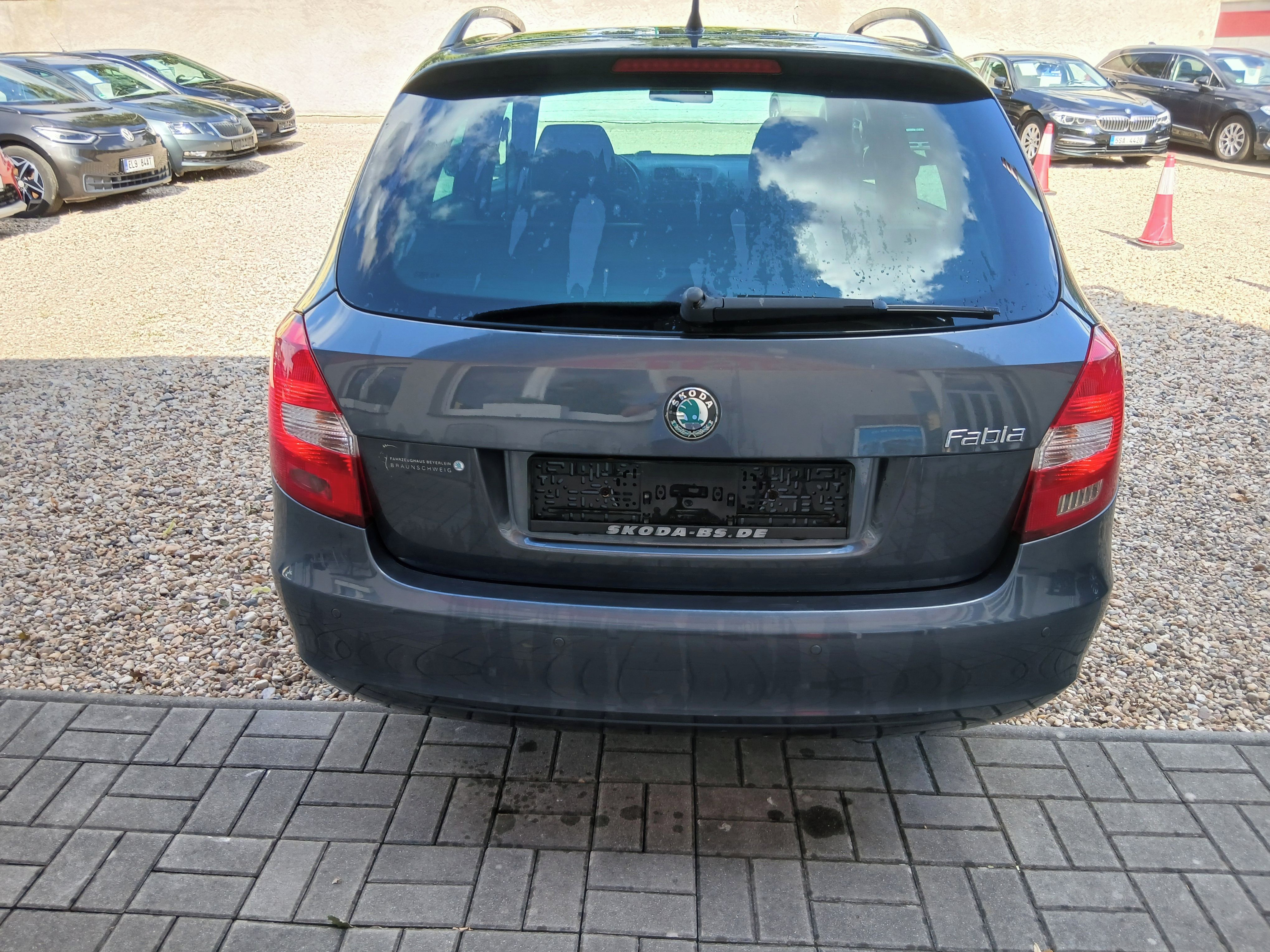 Škoda Fabia, 1.2 TSi 63KW Family S.Kniha, K - fotka 6