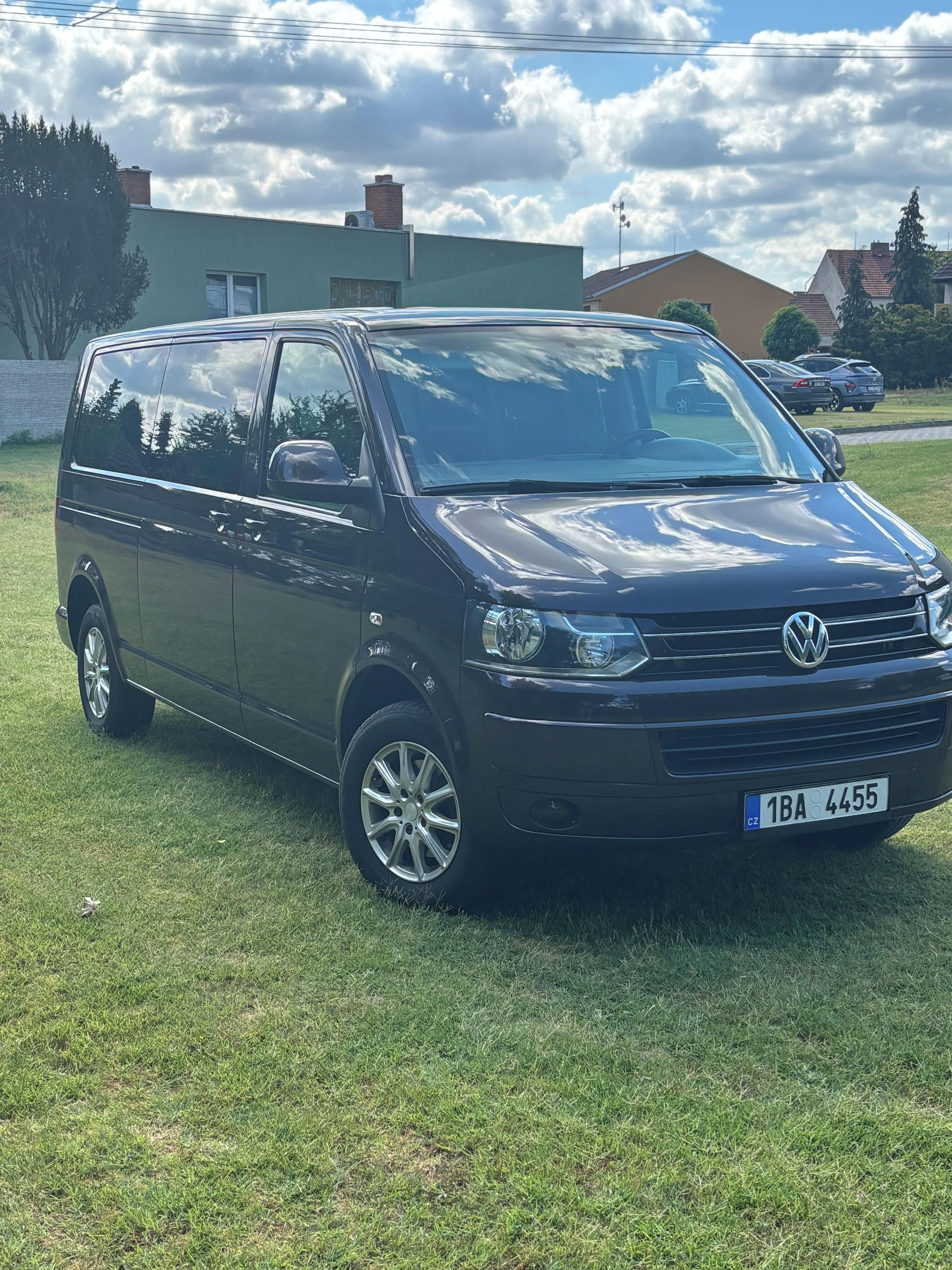 Volkswagen Caravelle, Volkswagen Caravelle Long 2,0 - fotka 4