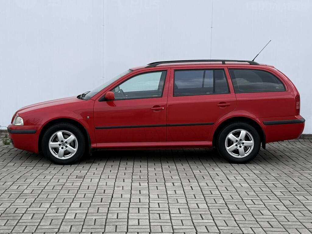 Škoda Octavia, Tour 1.9 TDI 74 kW - fotka 3