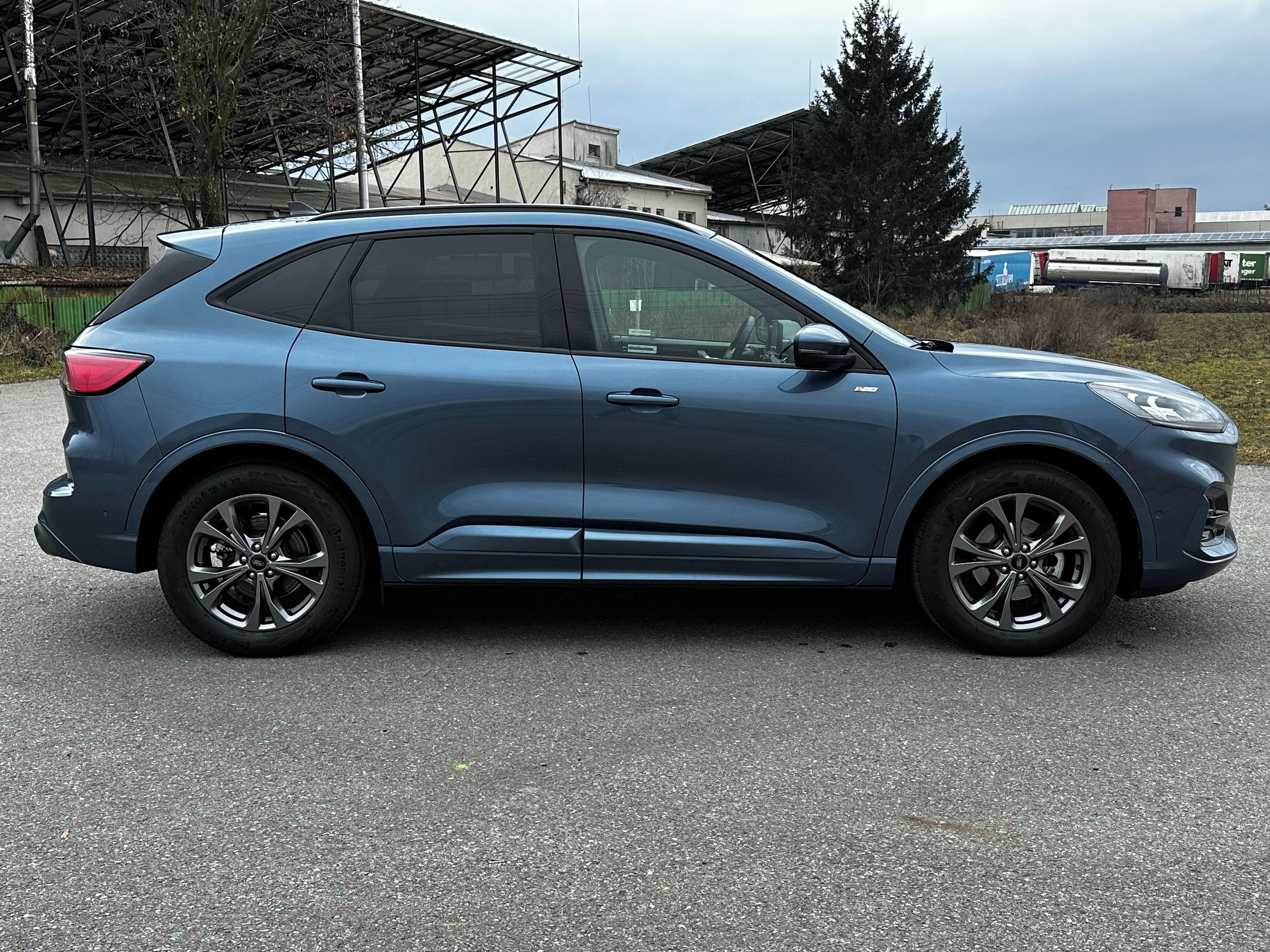 Ford Kuga, 2,5i HEV, ST-Line X e-Cvt ČR! - fotka 6