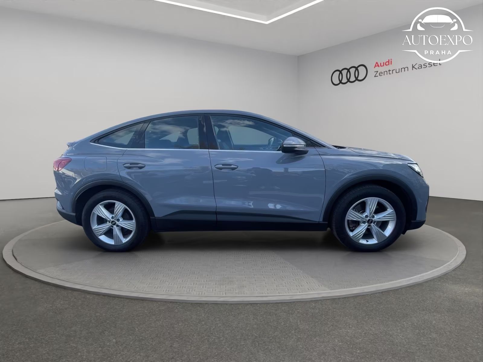 Audi Q4 e-tron, Q4 SB 40 e-tron*LED*KAMERA - fotka 6