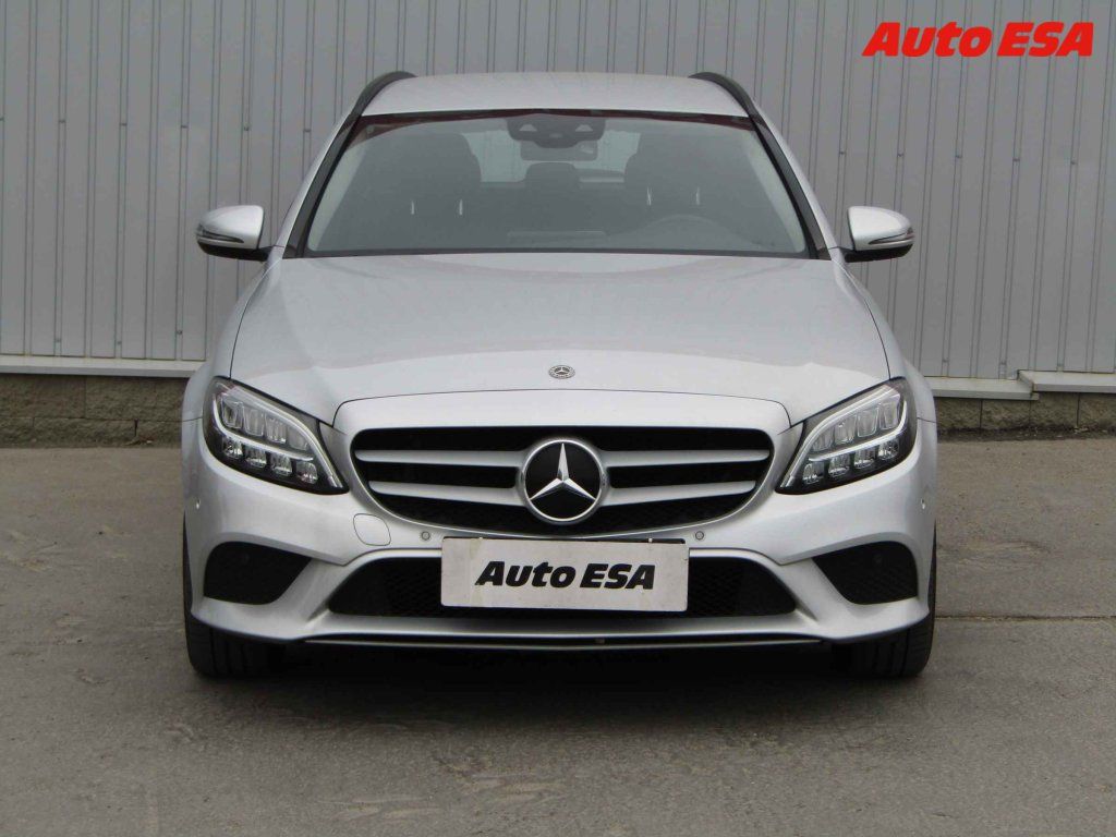 Mercedes-Benz Třídy C, 1.6 d C 200 d,AT,LED - fotka 2