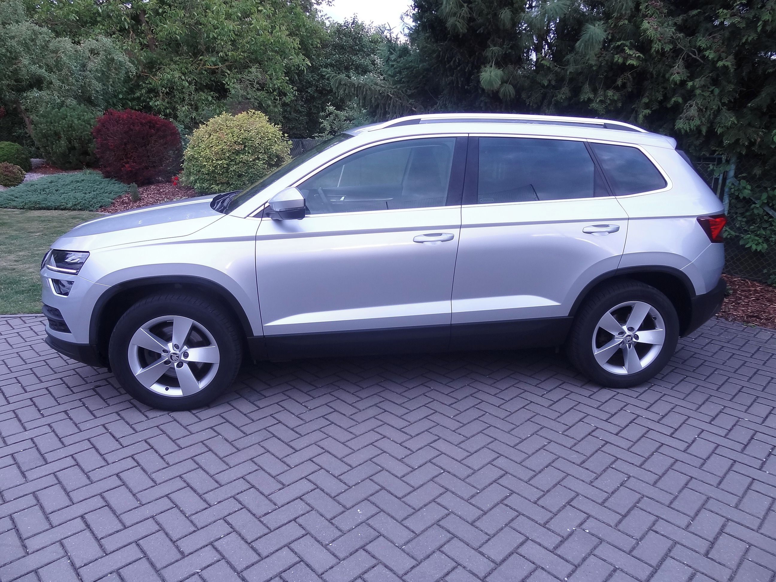 Škoda Karoq, 2.0 TDI,110 kW,4X4, ČR,1.MAJ - fotka 3