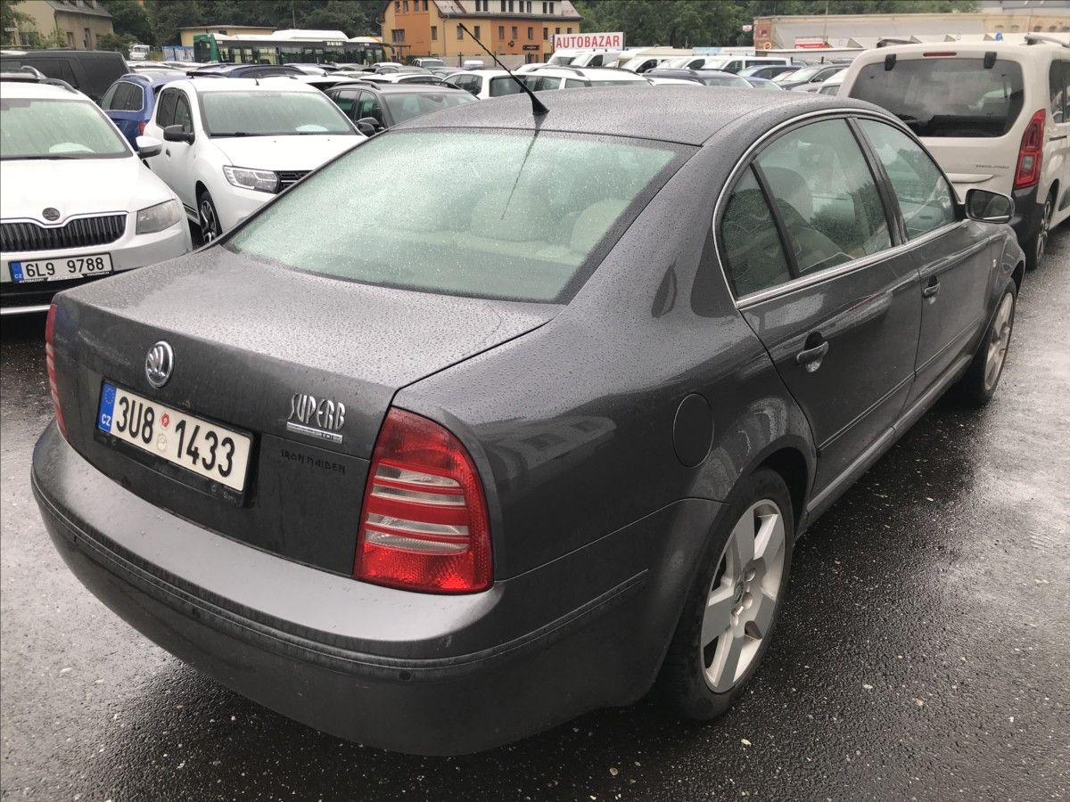 Škoda Superb, 1,9 TDi 96kW - fotka 6