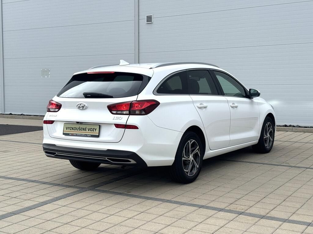Hyundai i30, Smart 1.0 T-GDI _ kW - fotka 5