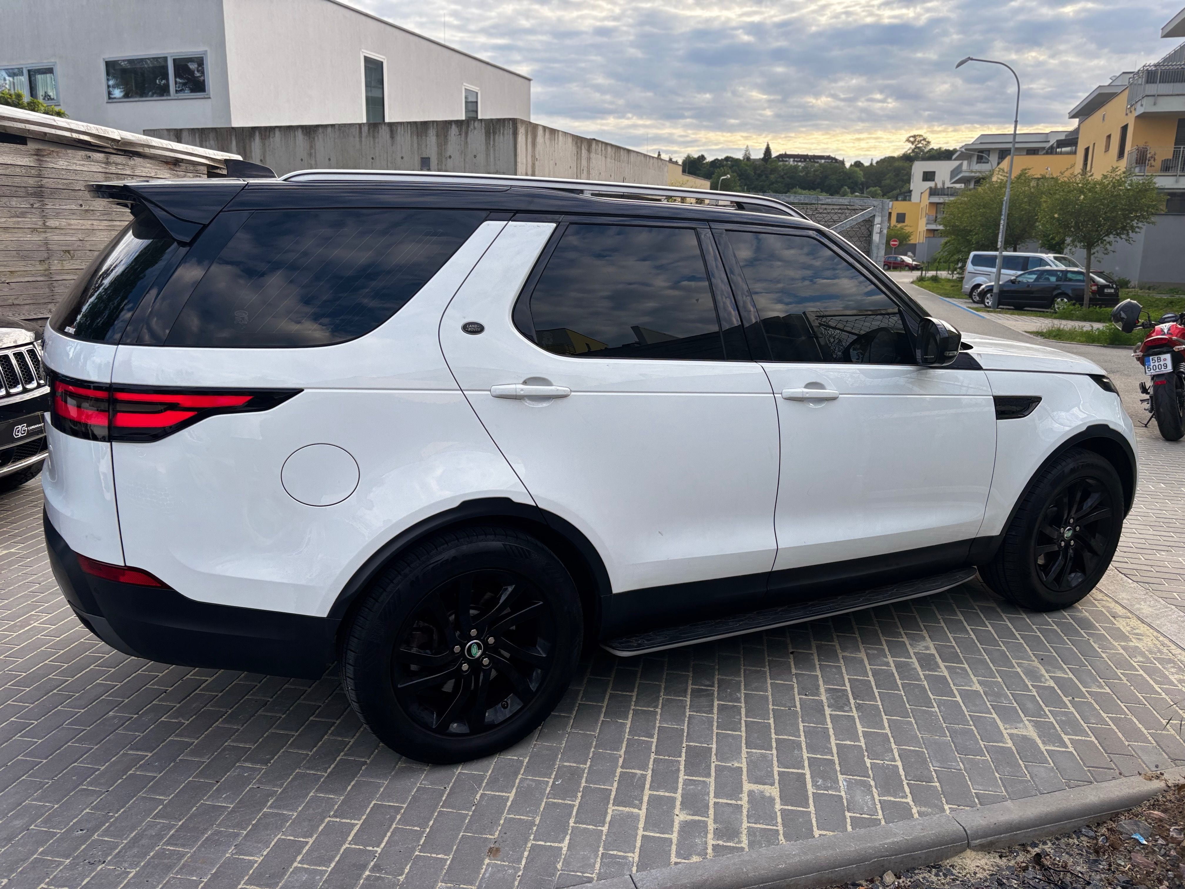 Land Rover Discovery, 2.0SD4 177kW,HSE,LUXURY,7 MIST - fotka 5