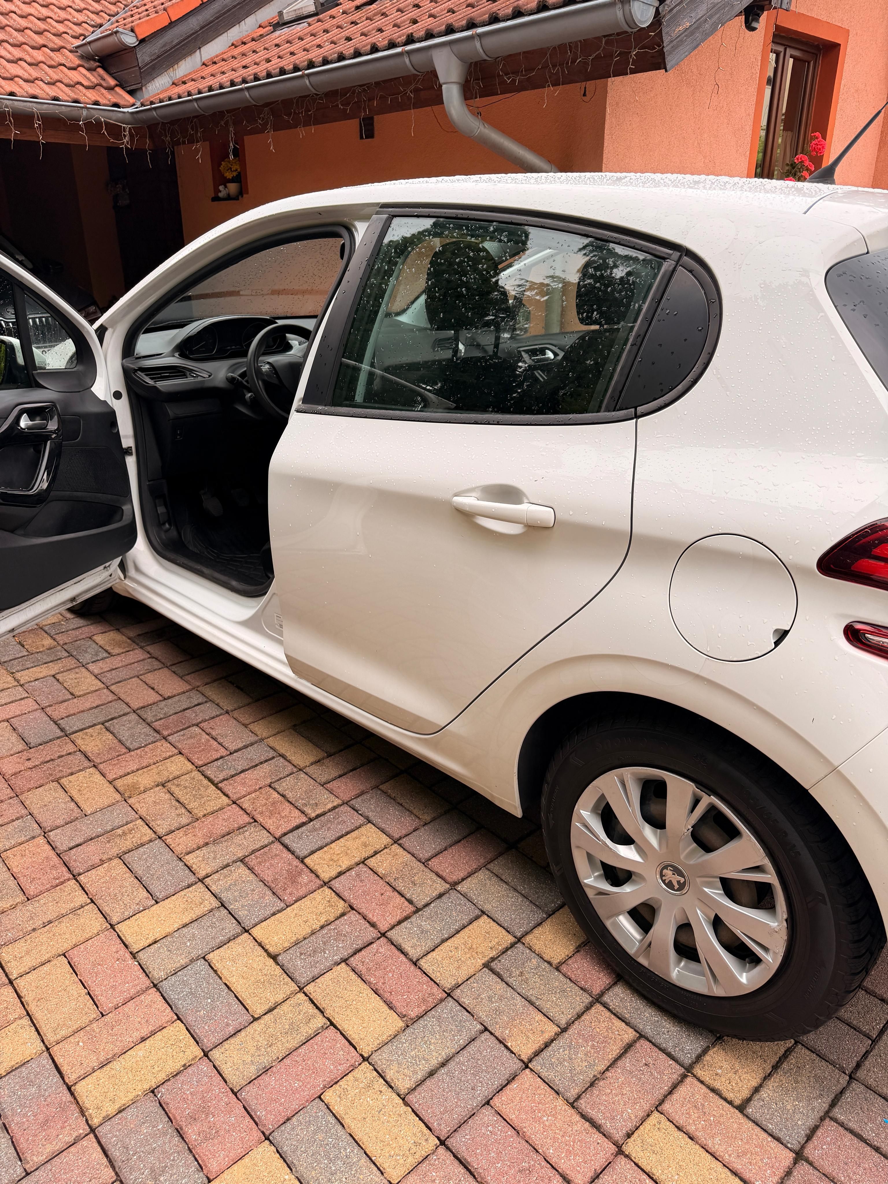 Peugeot 208, Peugeot 208,  1.2 PureTech / 6 - fotka 6