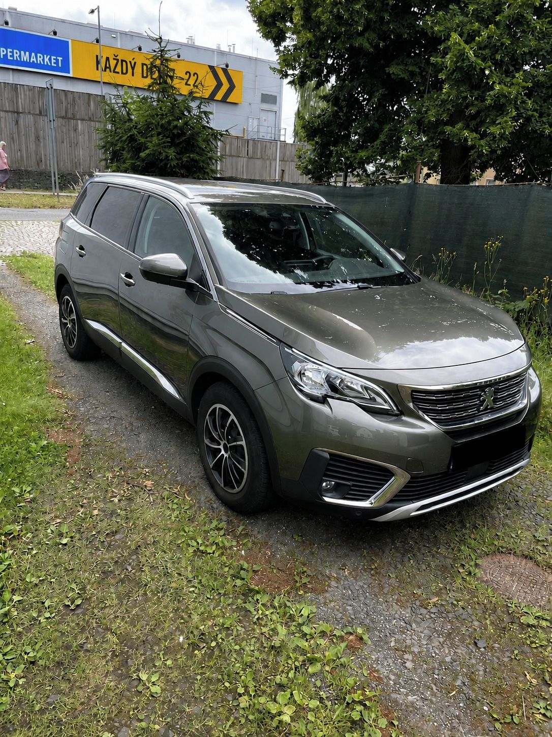 Peugeot 5008, 1.5 HDI ALLURE, 7 míst - fotka 2