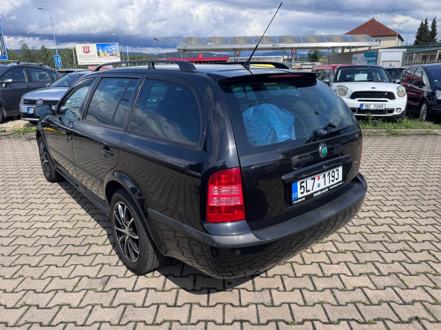 Škoda Octavia, 1,6 MPI 75 KW GO MOTORU - fotka 3