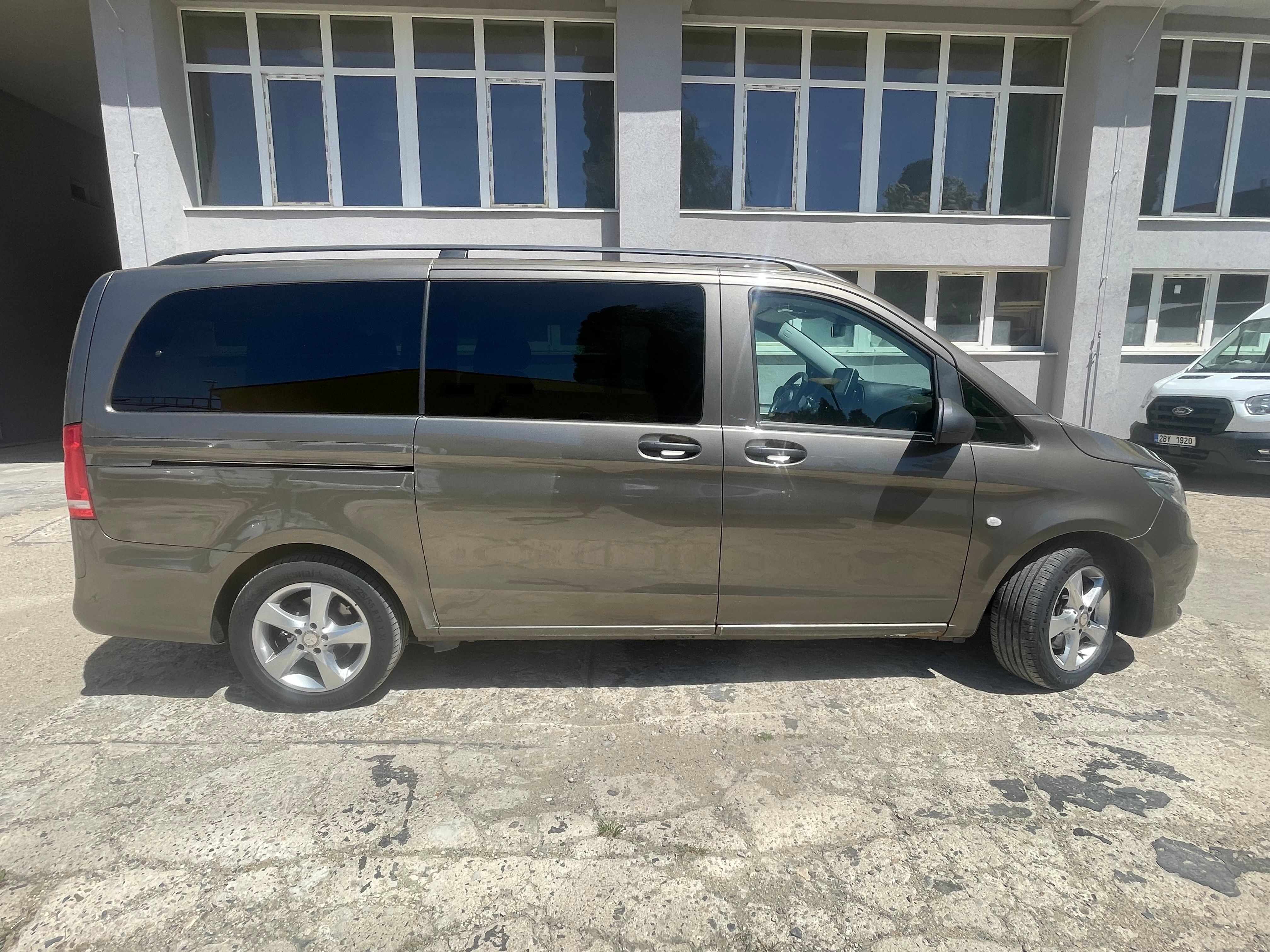 Mercedes-Benz Vito, 119 CDI 4MATIC 140 kW Tourer - fotka 2