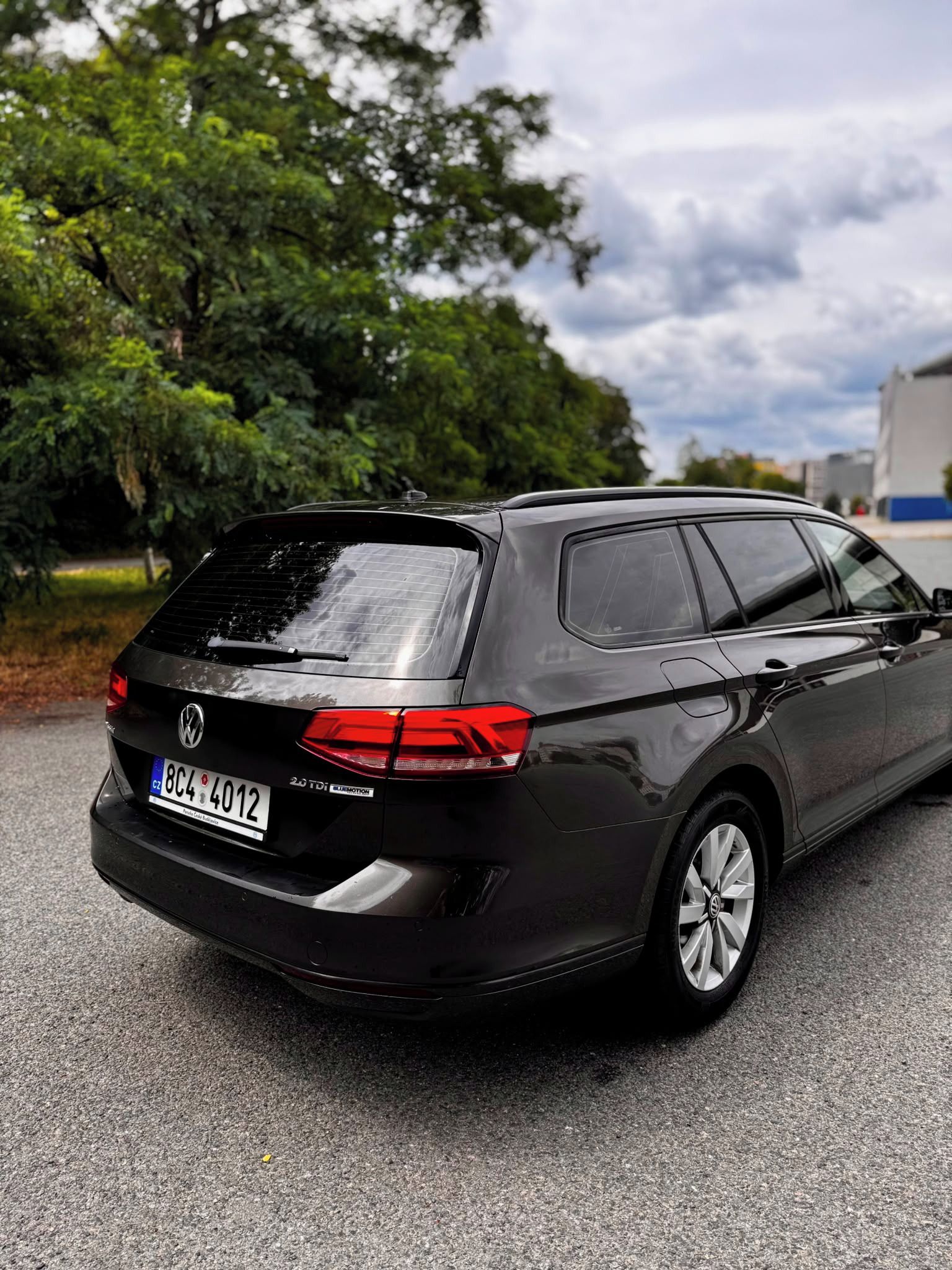 Volkswagen Passat, Passat kombi 2.0TDI-DSG - fotka 4